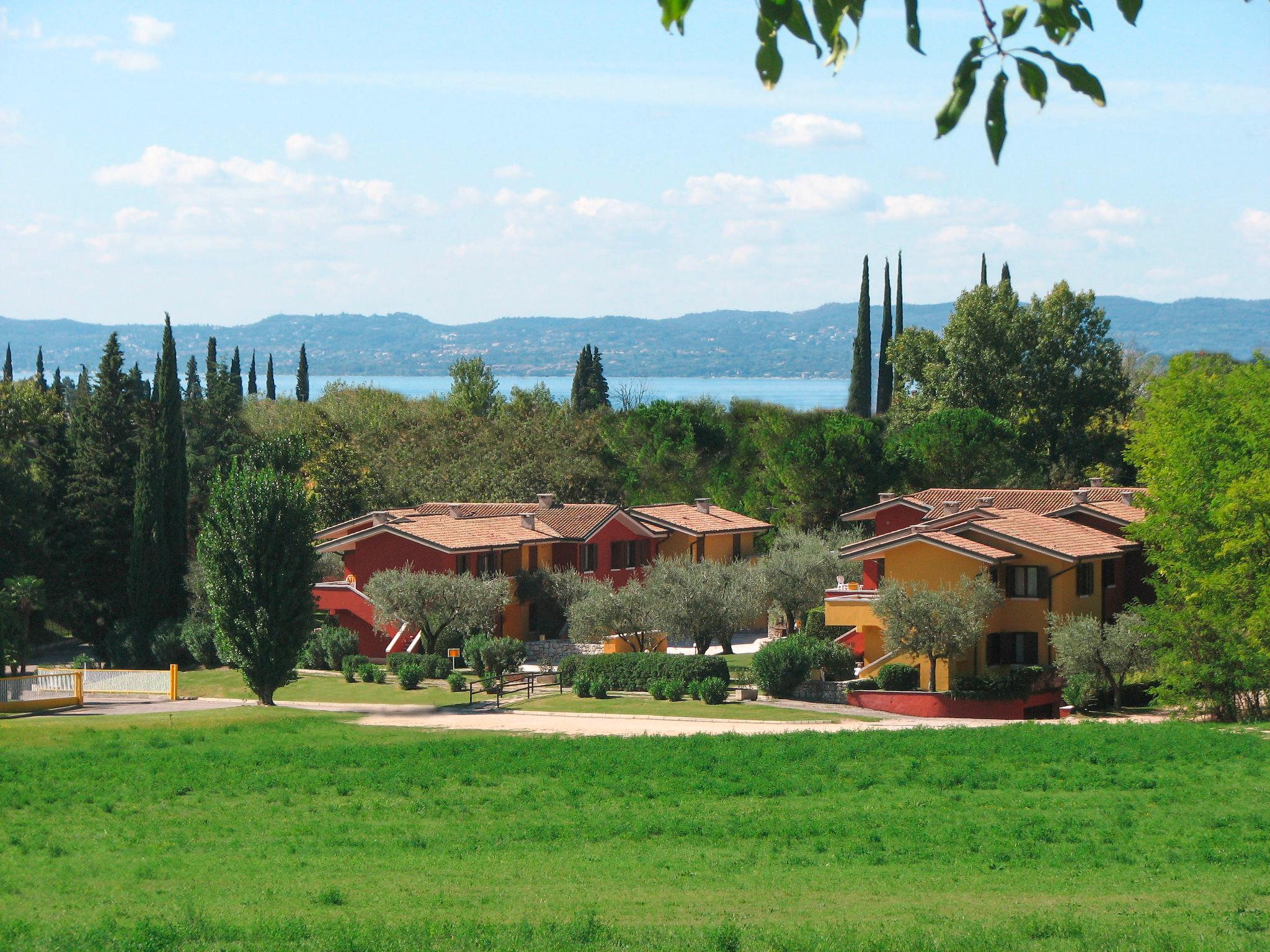 Foto 3 - Apartamento de 2 quartos em Costermano sul Garda com piscina e vista para a montanha