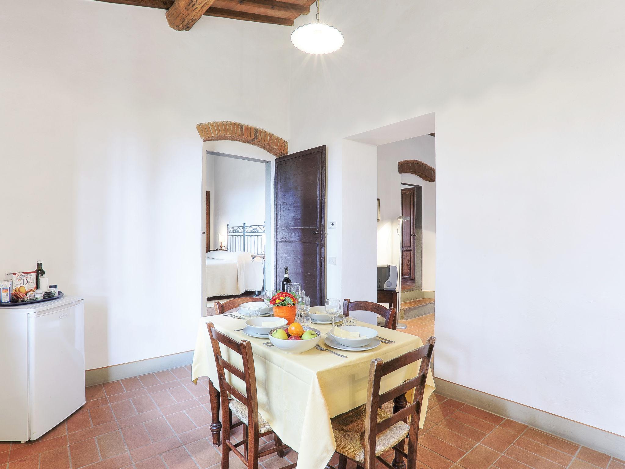 Foto 10 - Apartamento de 2 habitaciones en Bagno a Ripoli con piscina y jardín
