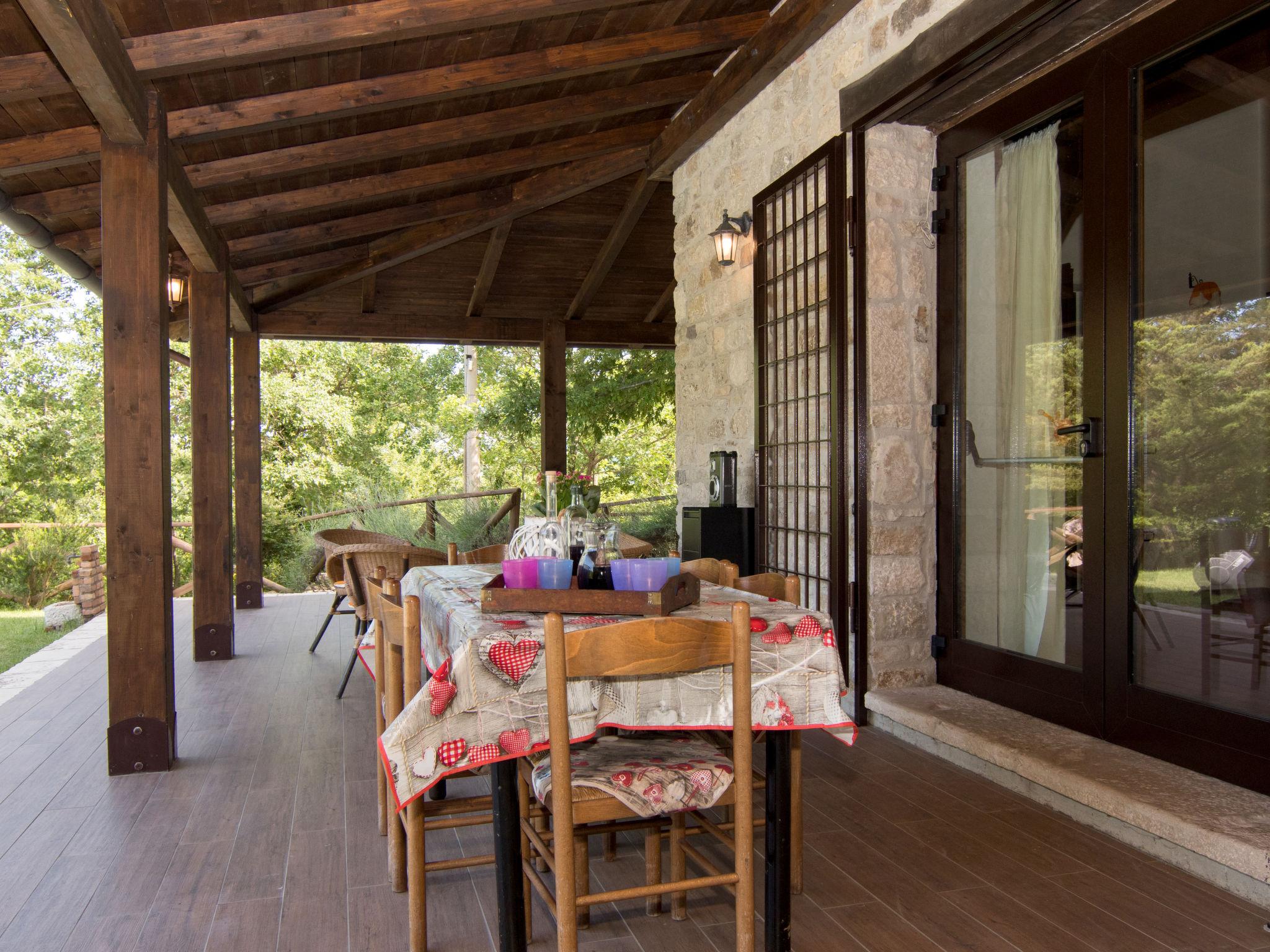 Photo 29 - Maison de 1 chambre à San Lupo avec piscine privée et jardin