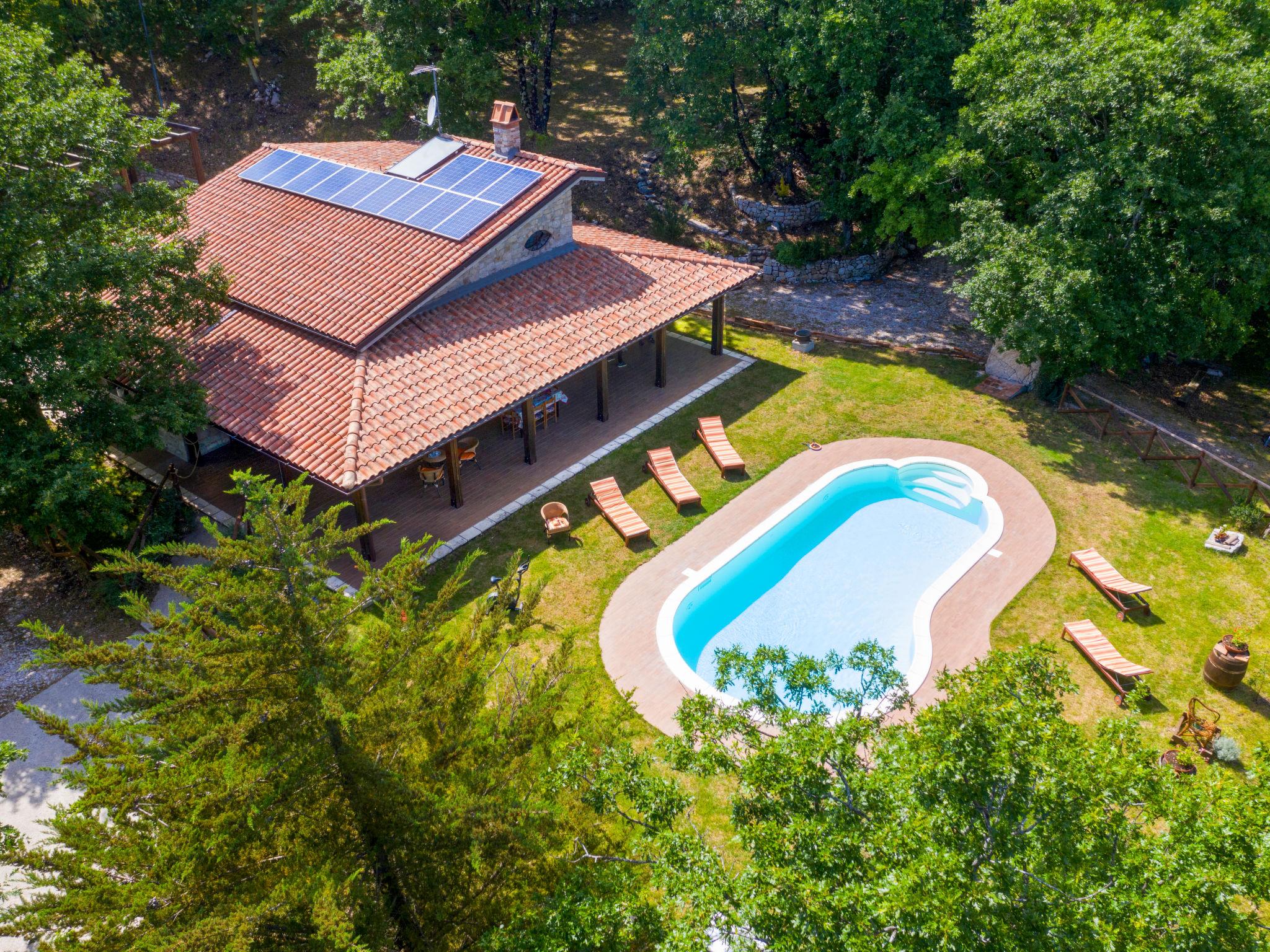 Foto 1 - Casa de 1 quarto em San Lupo com piscina privada e jardim