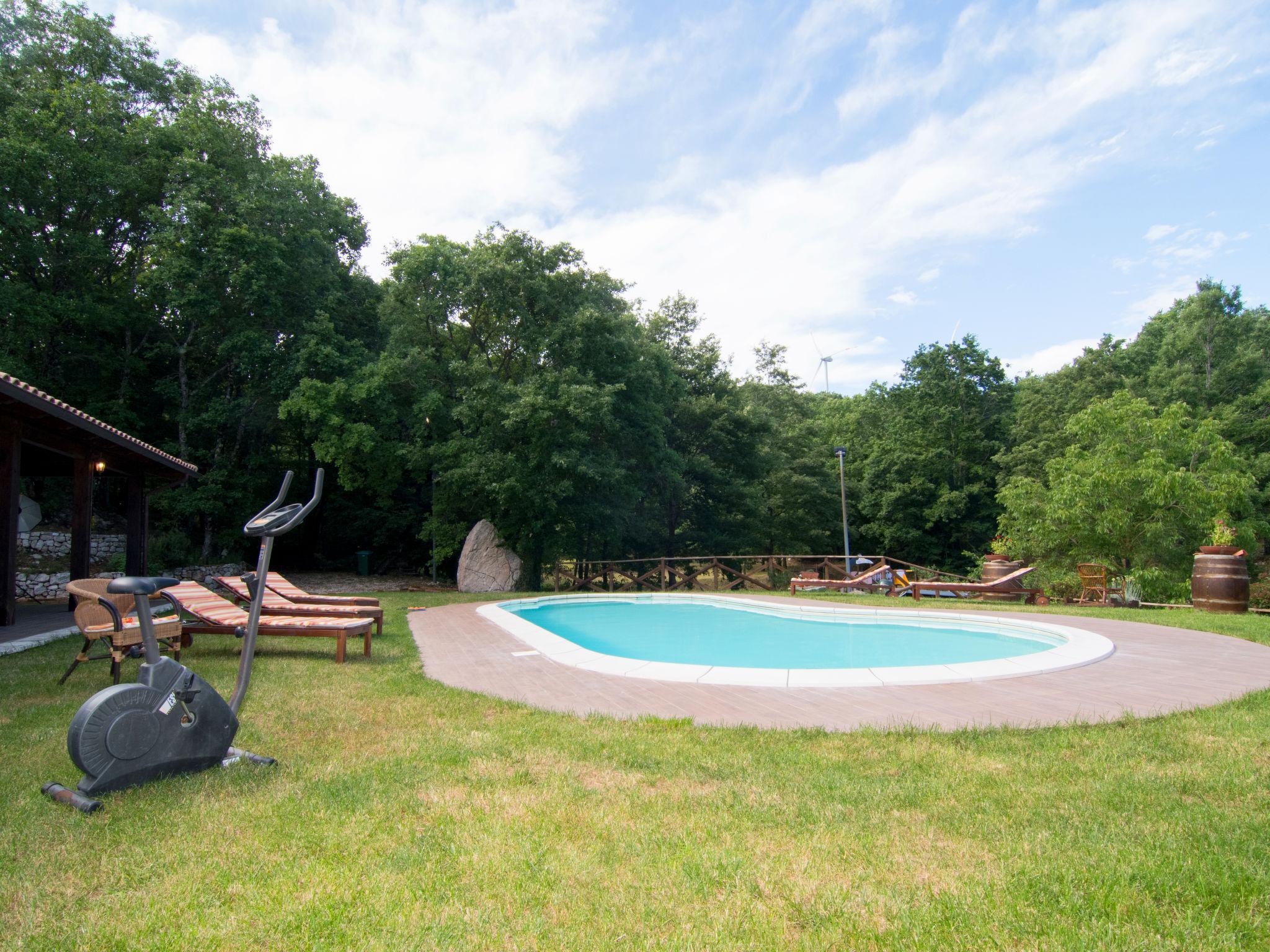 Photo 31 - Maison de 1 chambre à San Lupo avec piscine privée et jardin