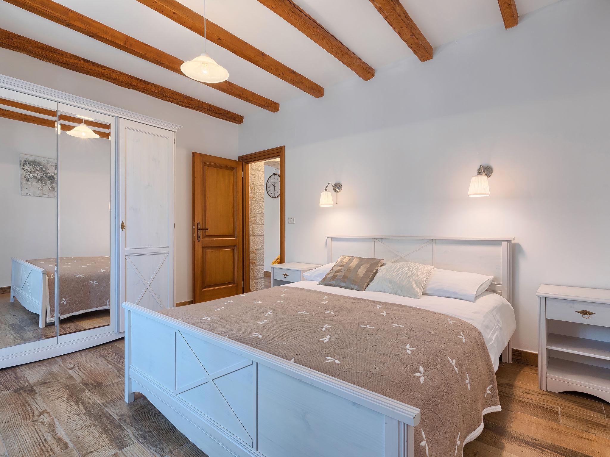 Foto 5 - Casa con 3 camere da letto a Žminj con piscina privata e giardino