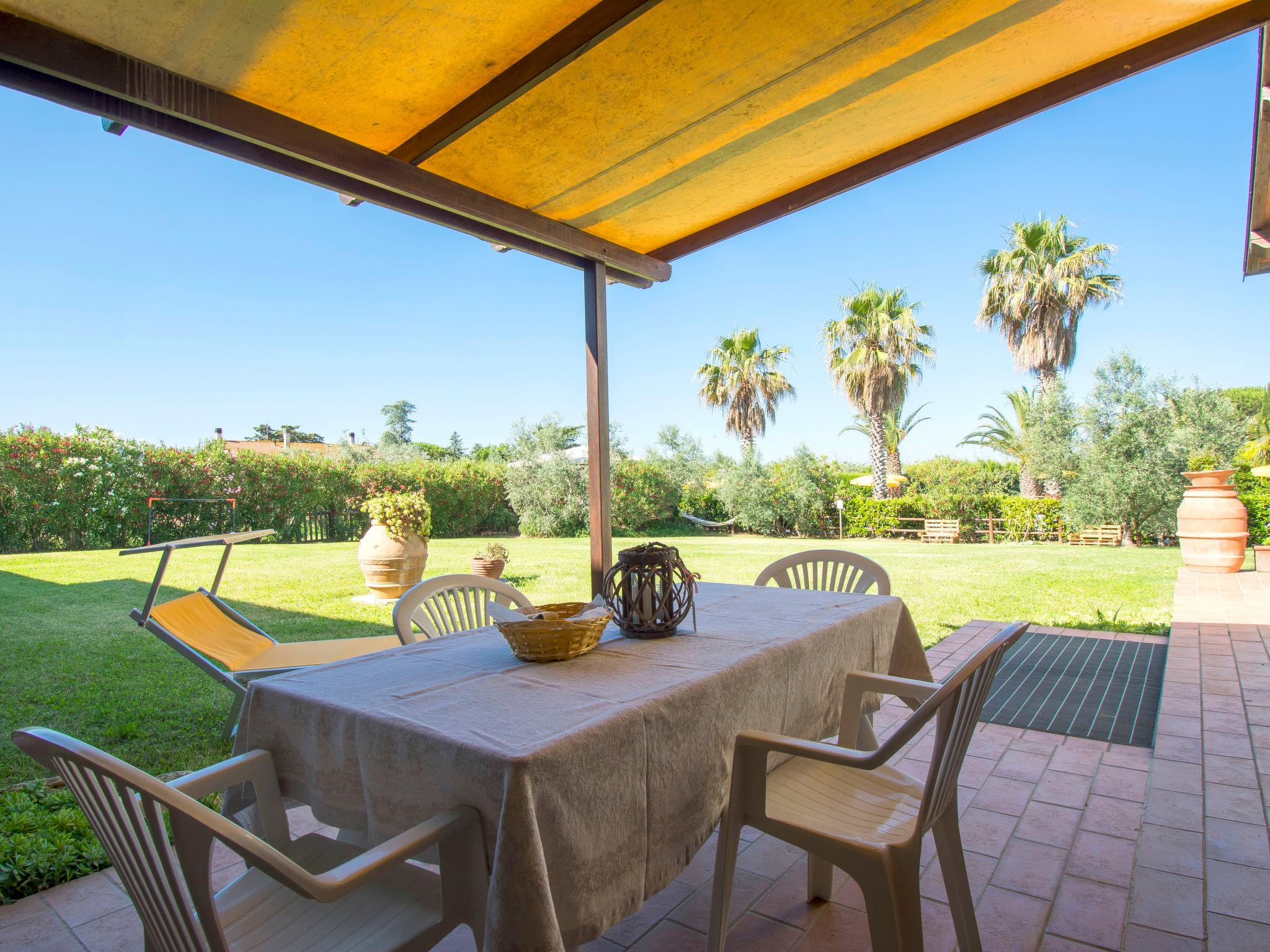 Foto 4 - Apartamento de 2 quartos em Cecina com piscina e vistas do mar