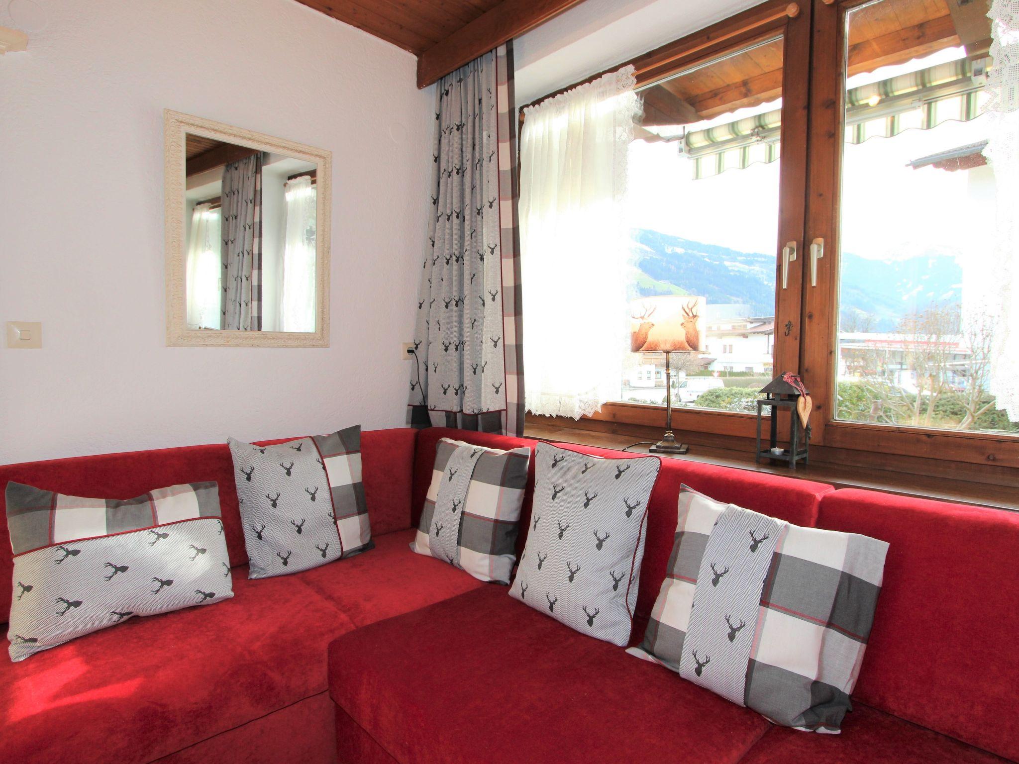 Foto 13 - Apartamento de 1 habitación en Aschau im Zillertal con jardín y vistas a la montaña