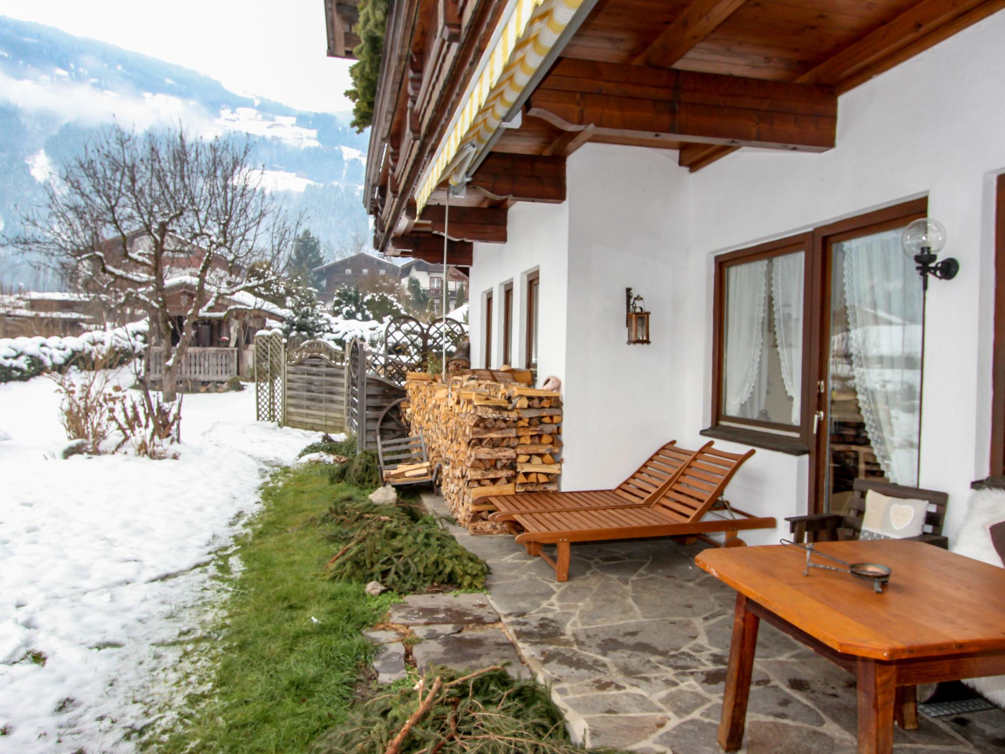 Foto 30 - Apartamento de 1 quarto em Aschau im Zillertal com jardim e vista para a montanha