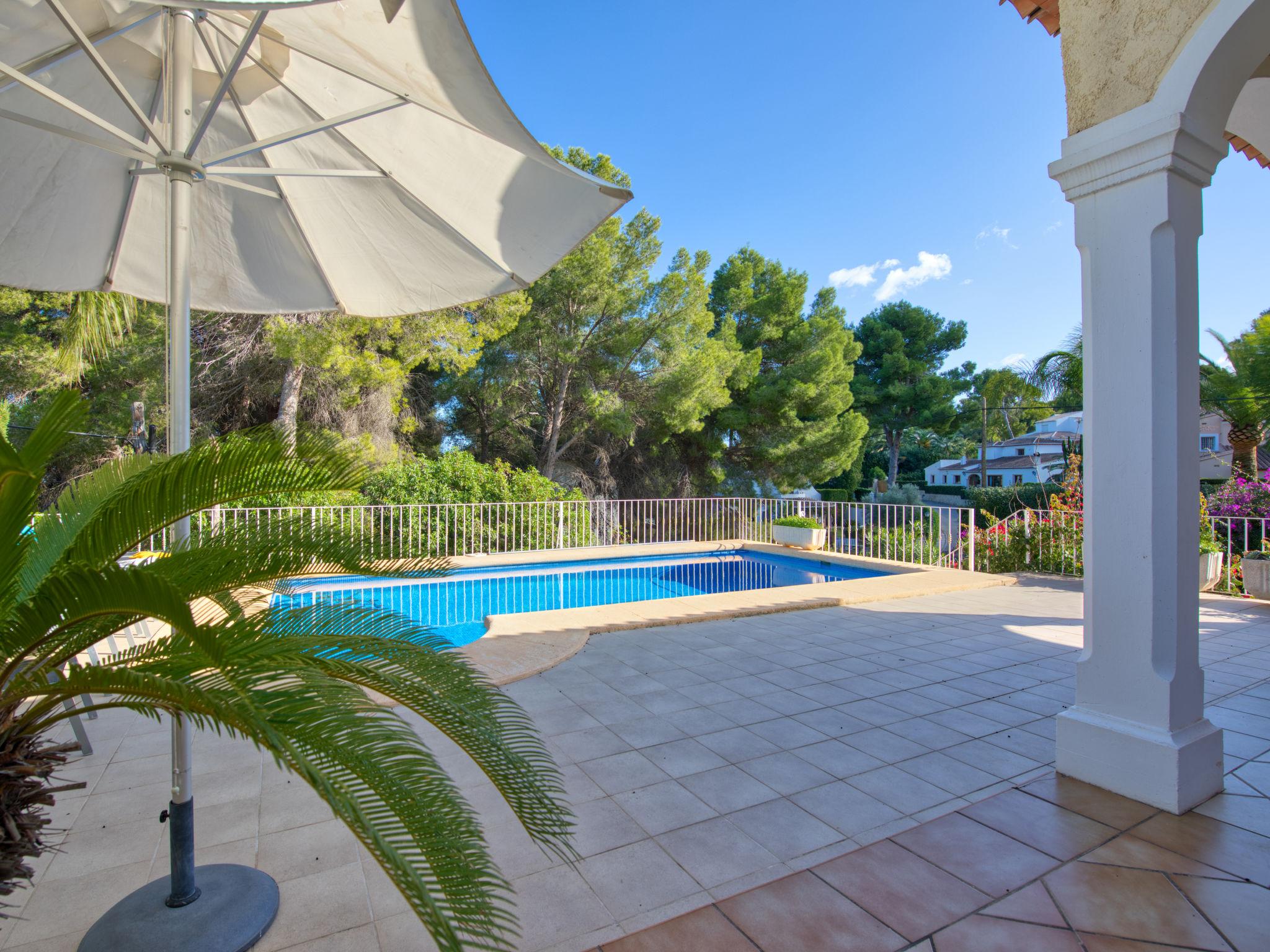 Foto 36 - Casa con 4 camere da letto a Jávea con piscina privata e giardino