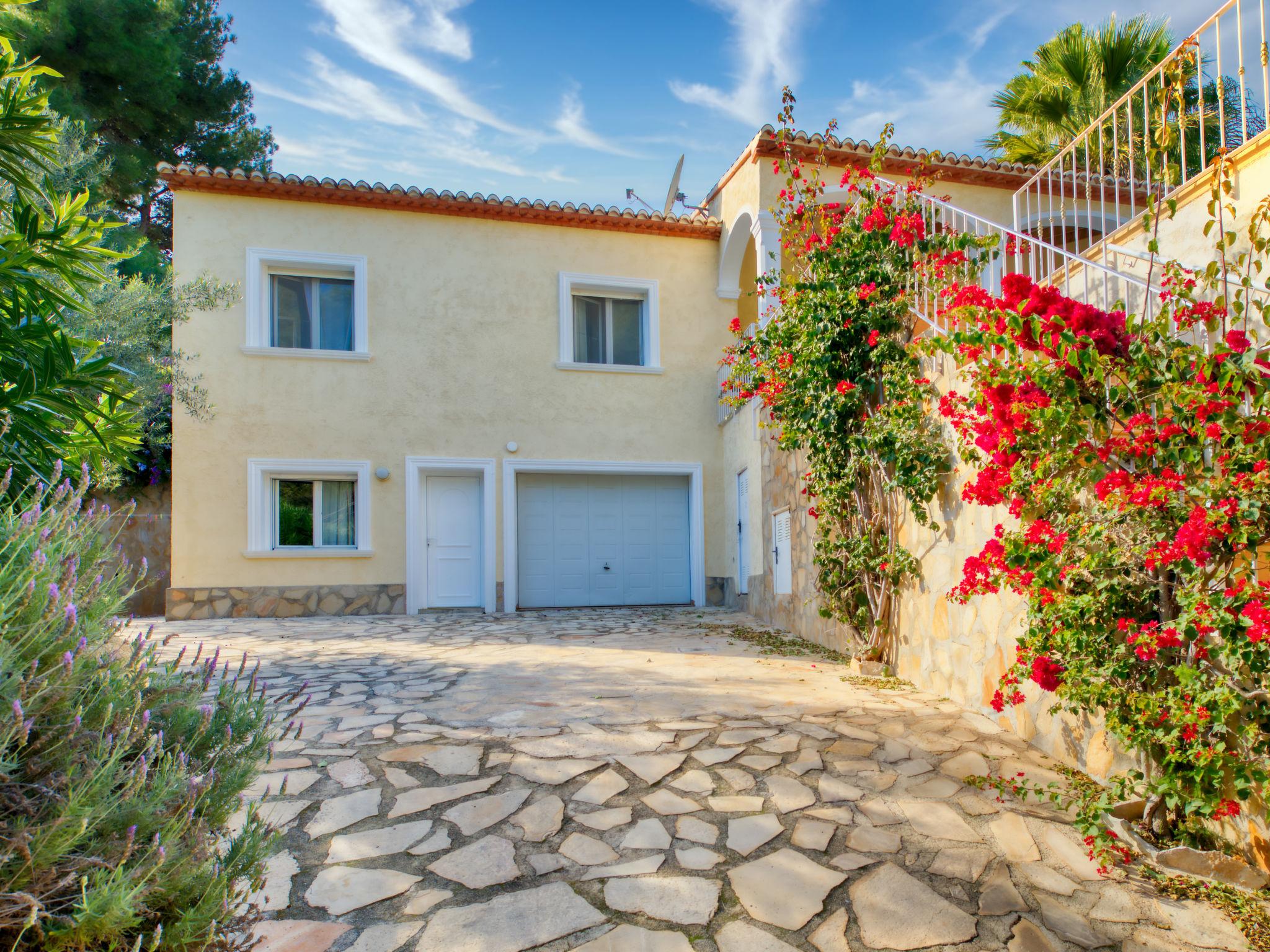 Foto 35 - Casa de 4 quartos em Jávea com piscina privada e vistas do mar