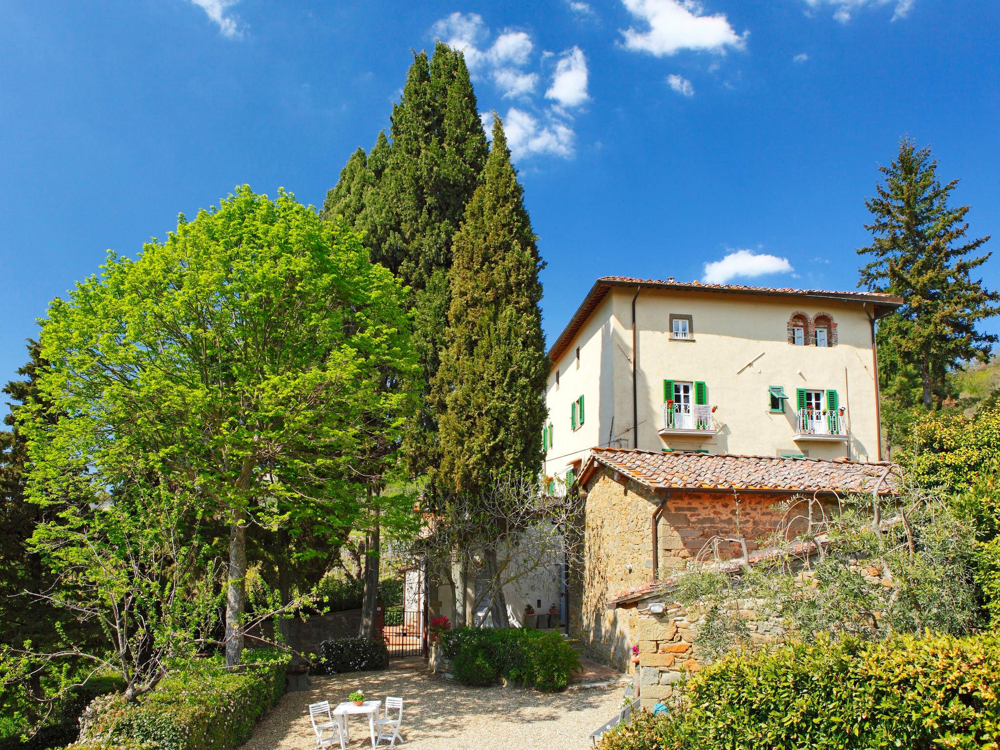 Foto 2 - Casa de 4 quartos em Greve in Chianti com piscina privada e jardim