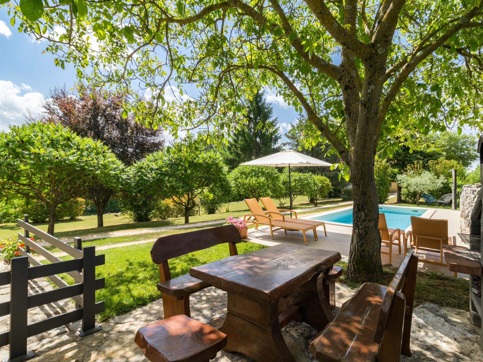 Photo 7 - Maison de 2 chambres à Pazin avec piscine privée et jardin