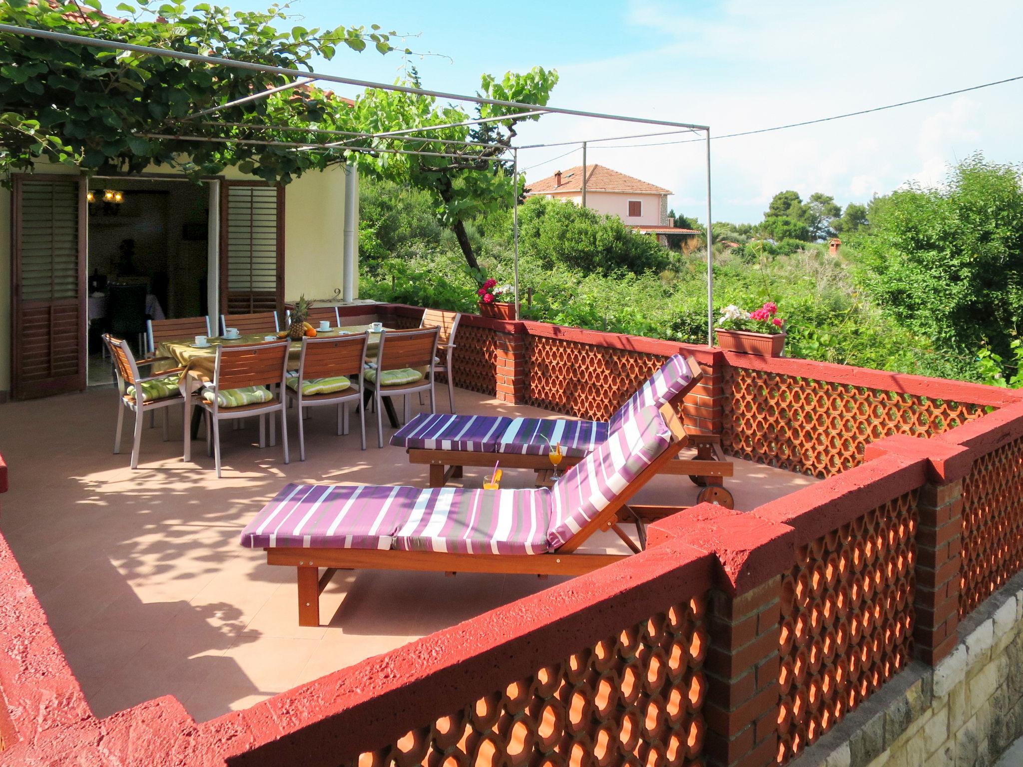 Photo 8 - 4 bedroom House in Preko with garden and sea view