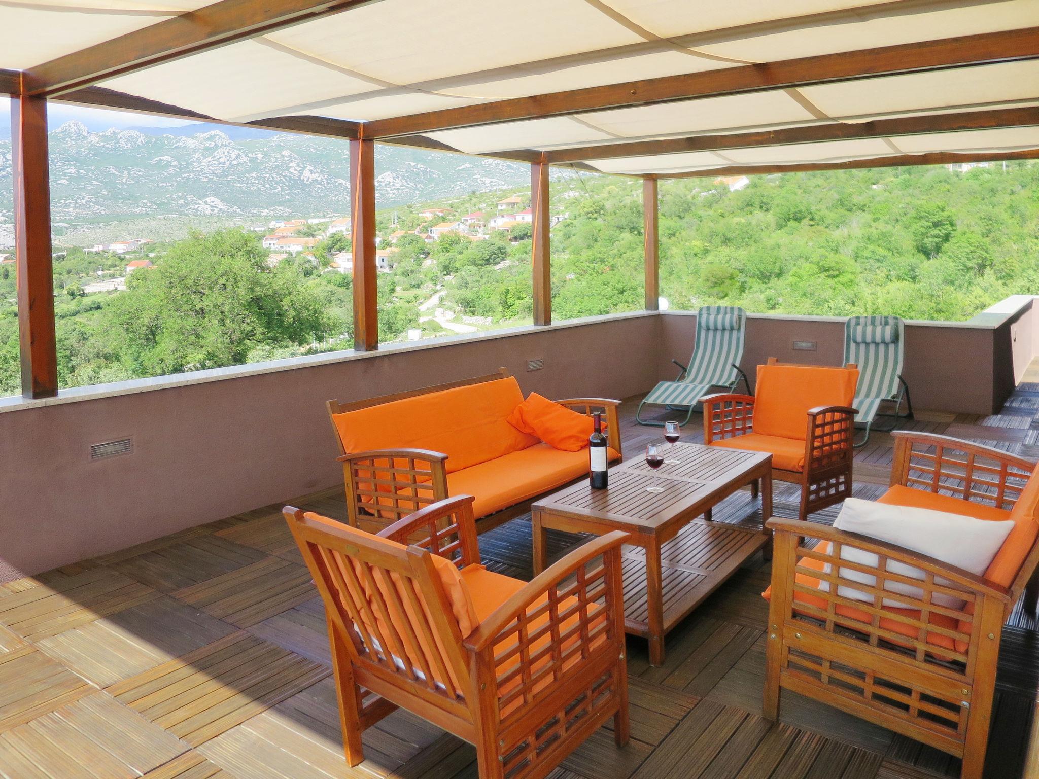 Photo 32 - Maison de 4 chambres à Jasenice avec piscine privée et vues à la mer