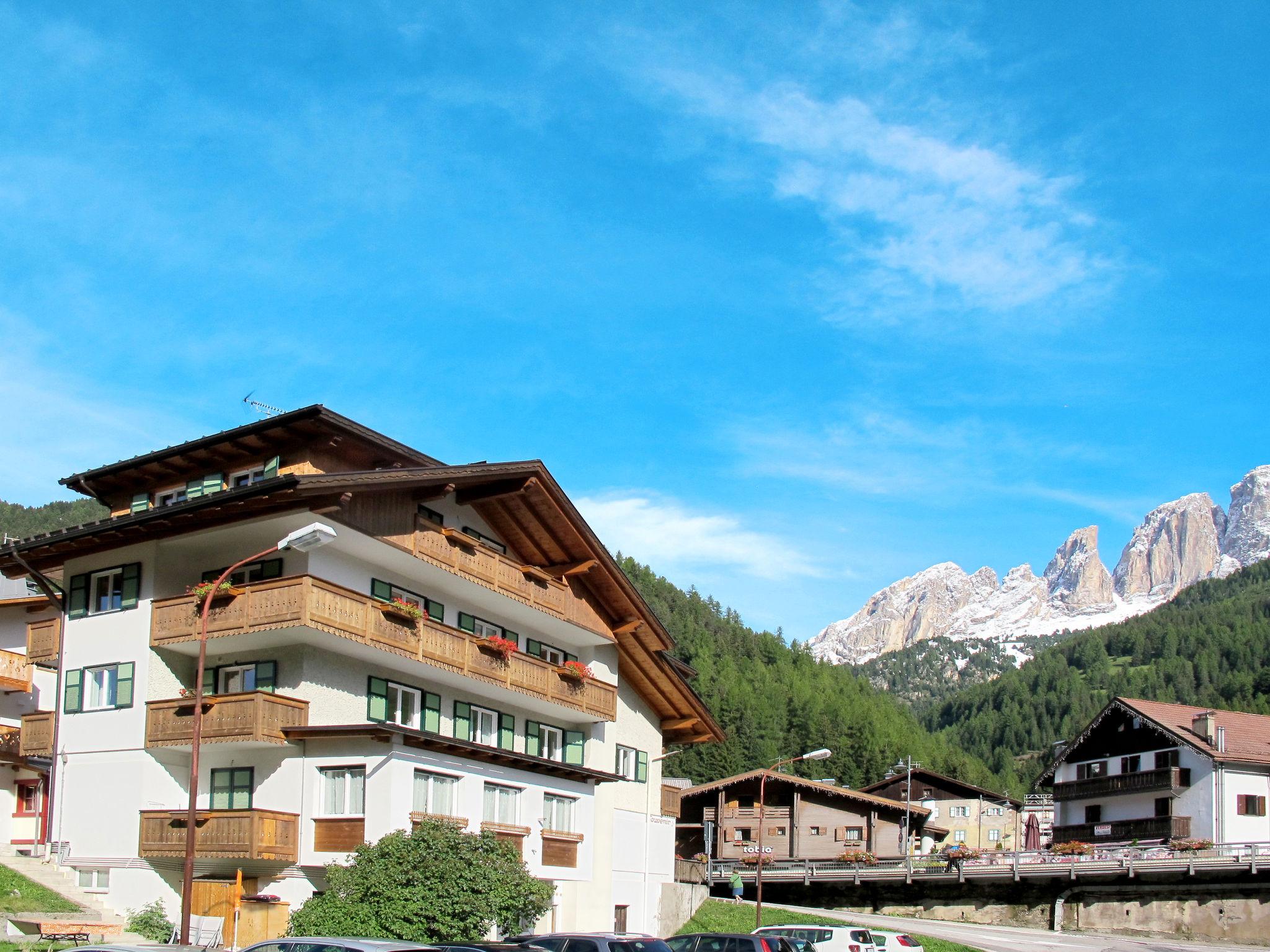 Photo 1 - Appartement de 4 chambres à Campitello di Fassa avec vues sur la montagne