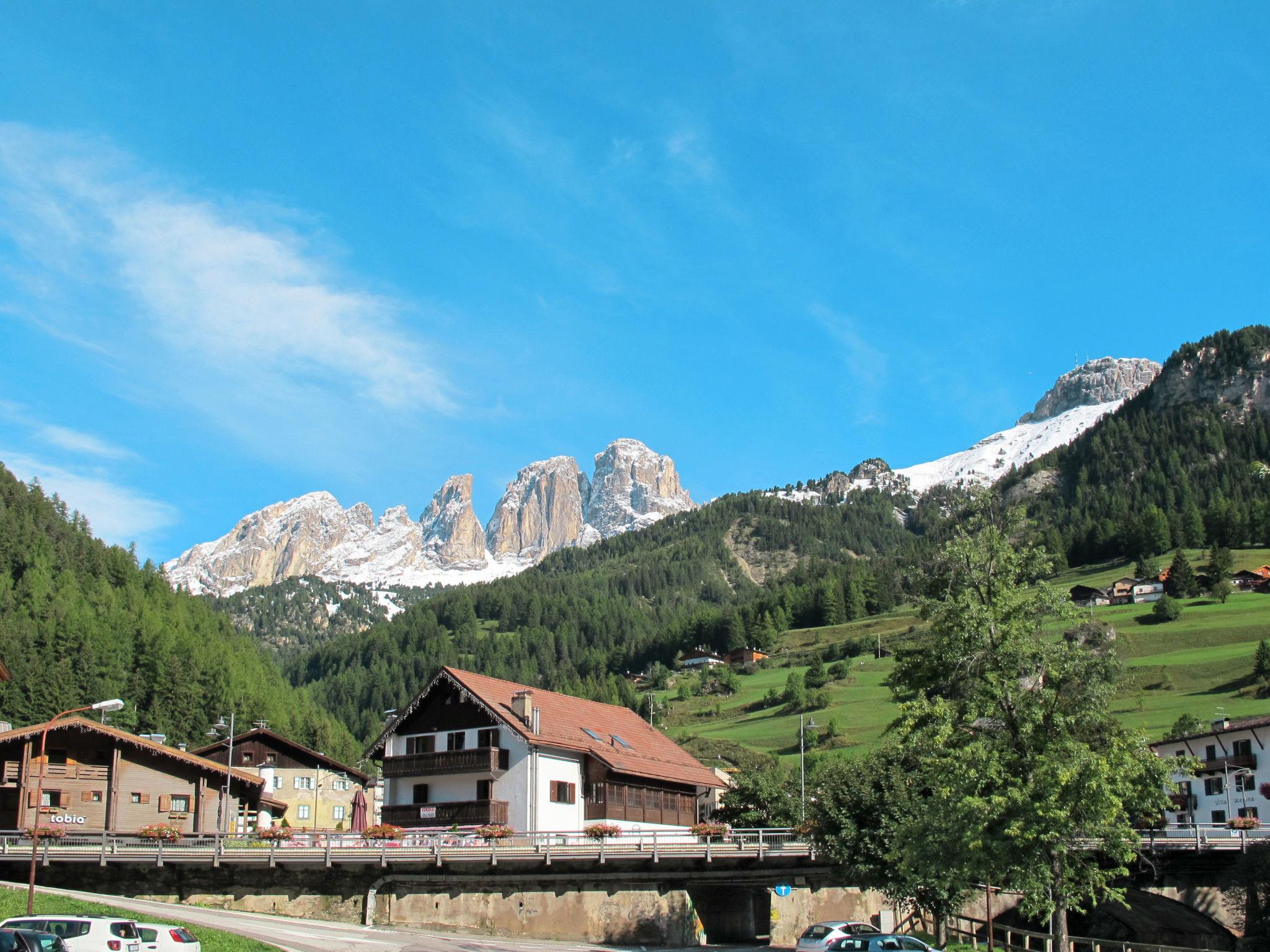 Photo 2 - Appartement de 4 chambres à Campitello di Fassa avec vues sur la montagne