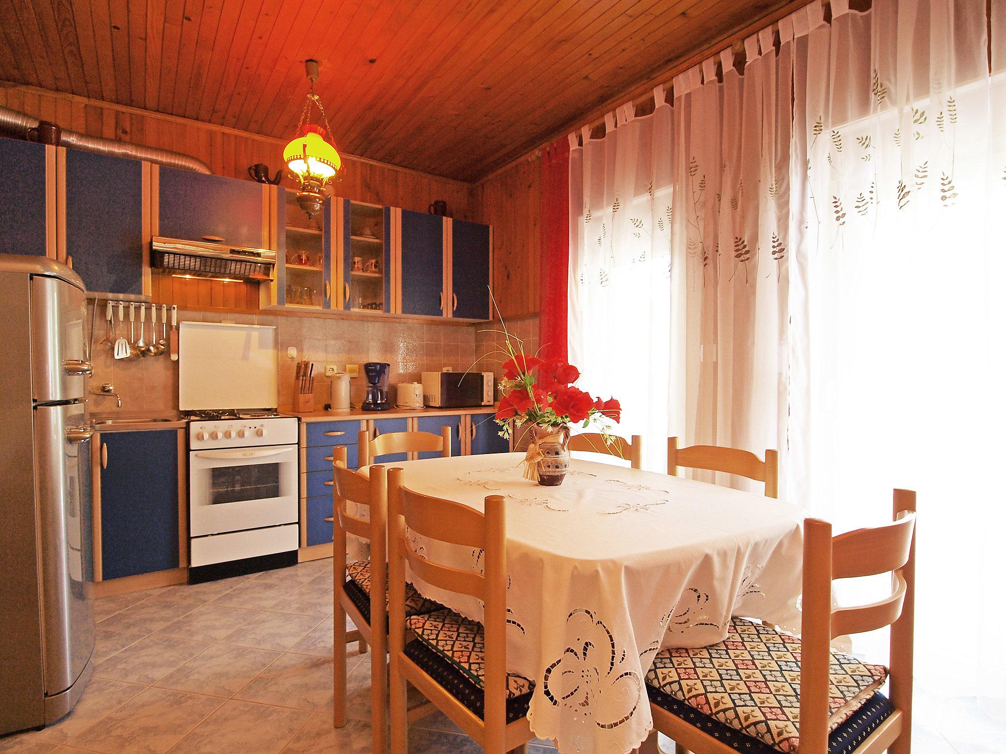Foto 7 - Apartment mit 2 Schlafzimmern in Split mit garten und blick aufs meer