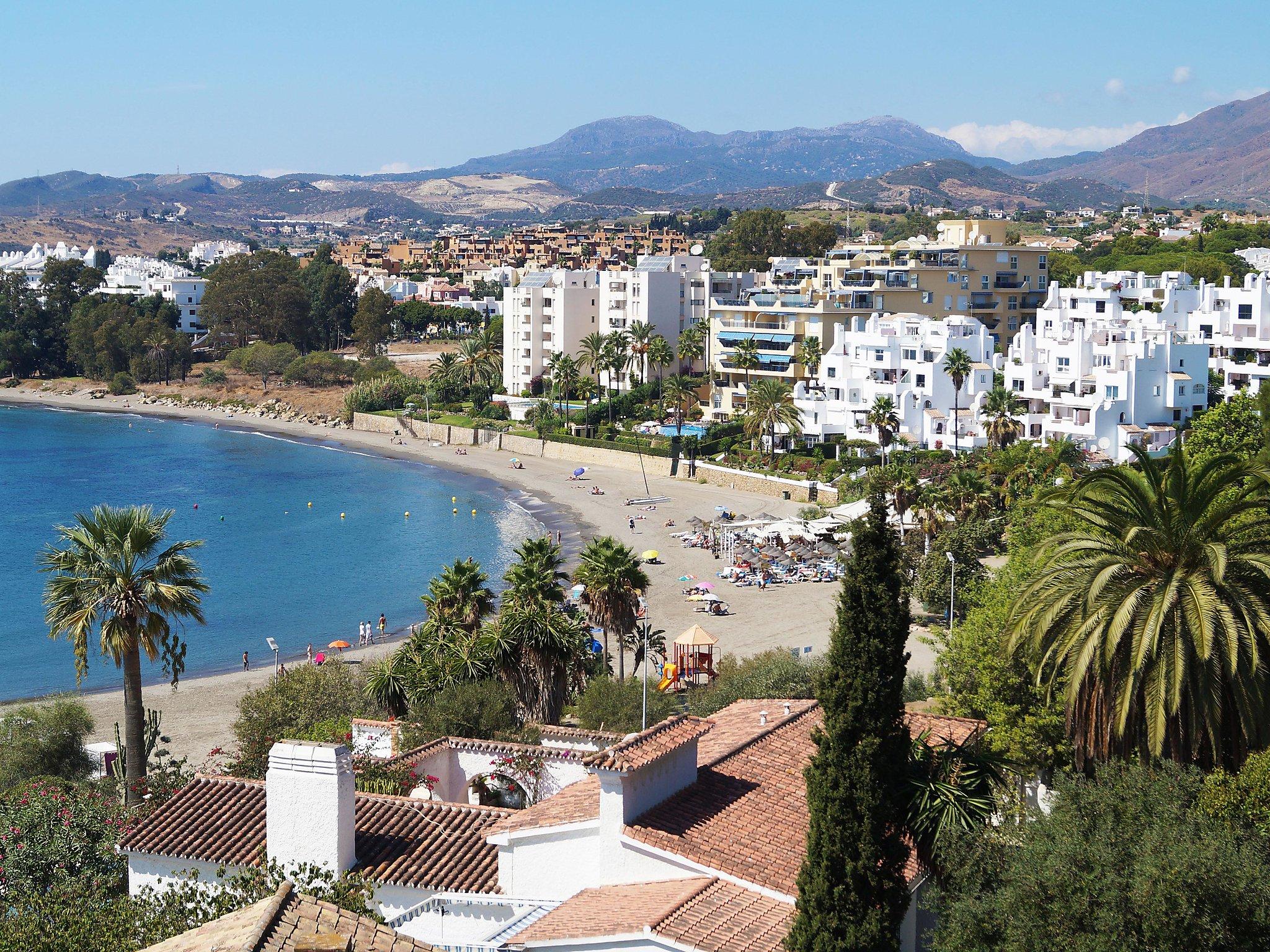 Foto 25 - Appartamento con 2 camere da letto a Estepona con piscina