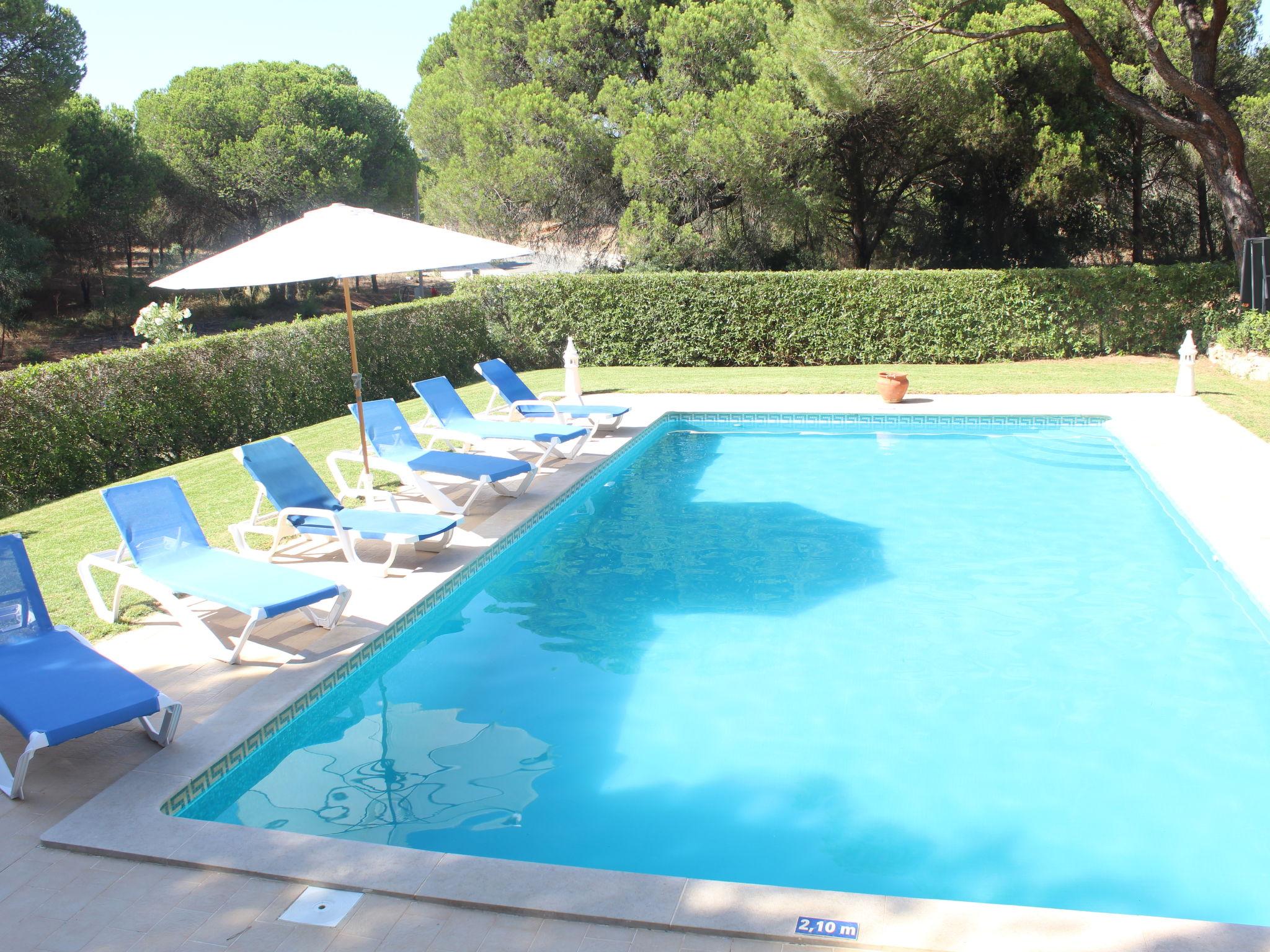 Foto 42 - Casa de 3 habitaciones en Loulé con piscina privada y jardín