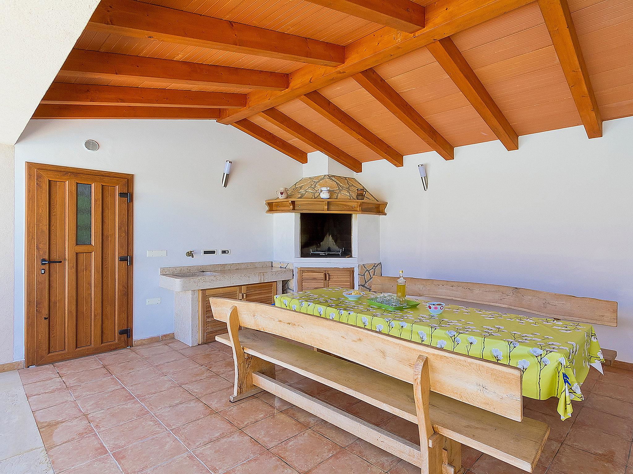 Photo 35 - 5 bedroom House in Labin with private pool and garden