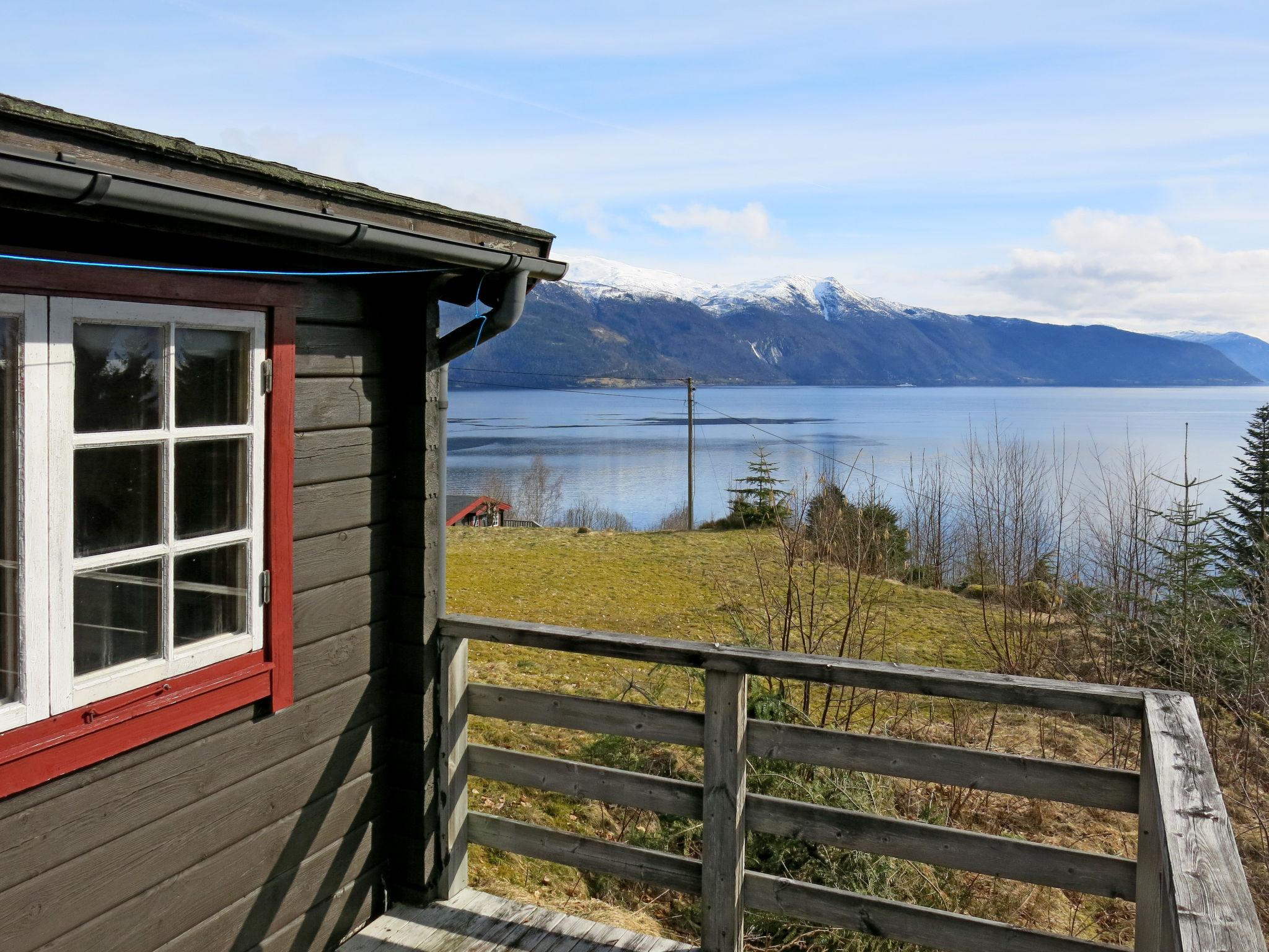 Foto 7 - Haus mit 2 Schlafzimmern in Balestrand mit garten und terrasse