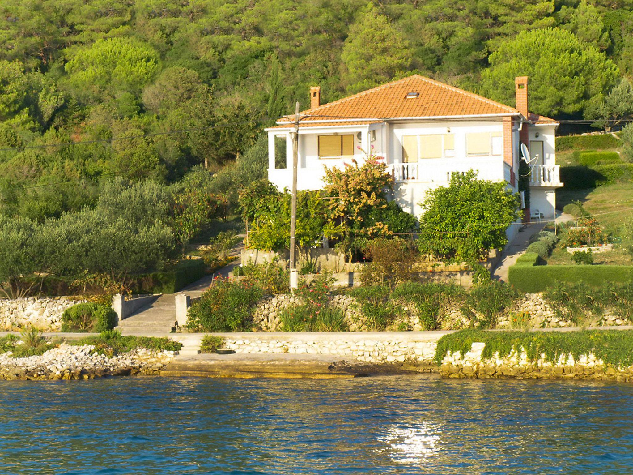Foto 15 - Apartamento de 3 habitaciones en Zadar con terraza y vistas al mar