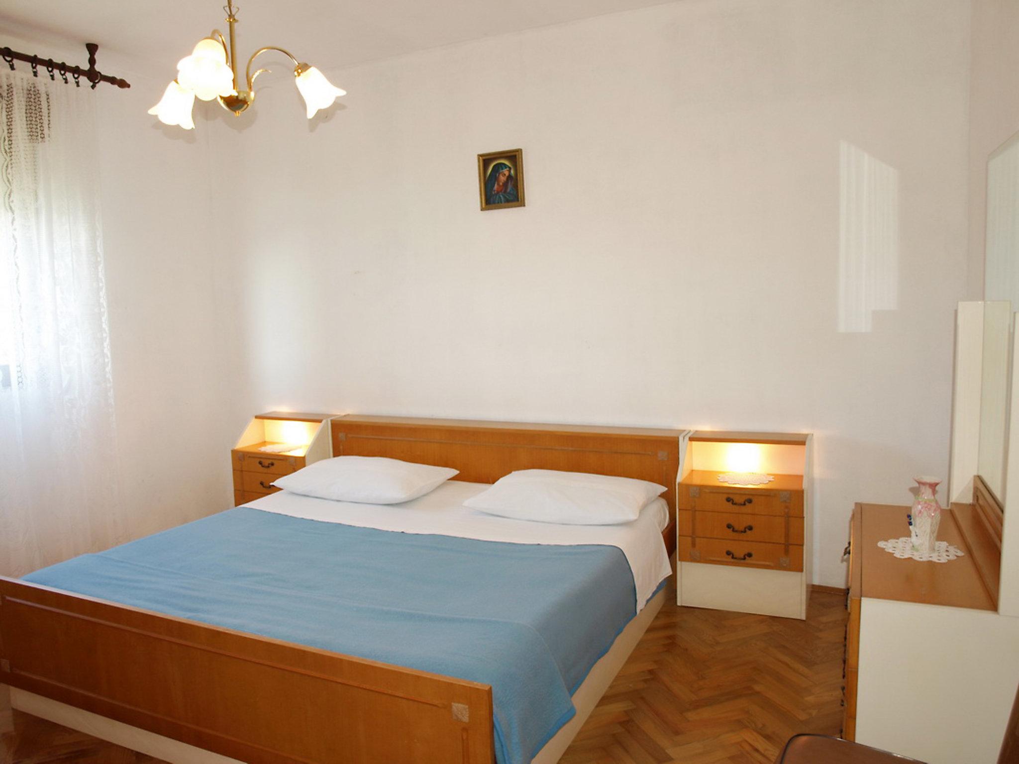 Photo 10 - 3 bedroom Apartment in Zadar with garden and terrace