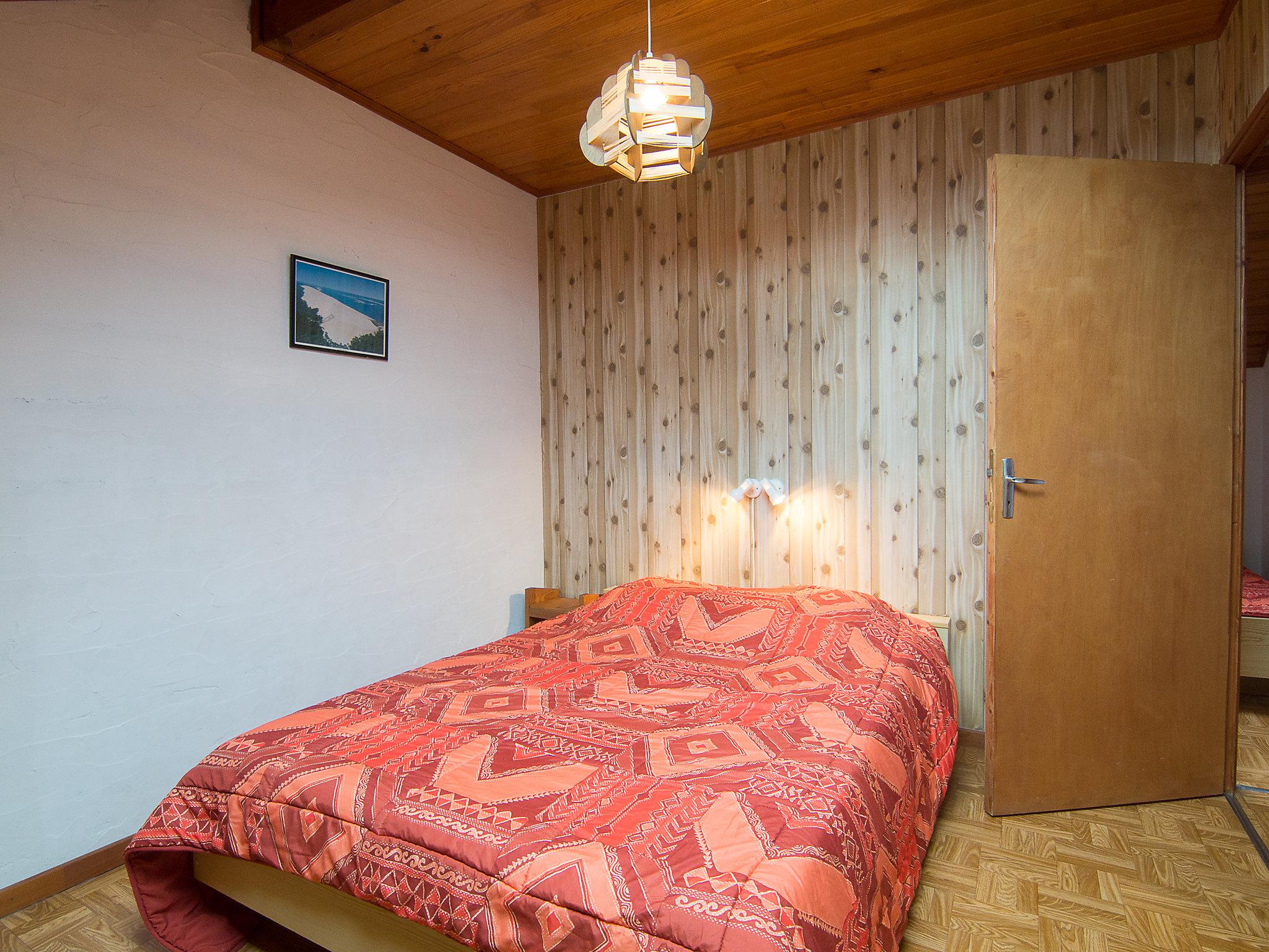 Foto 10 - Casa con 2 camere da letto a Mimizan con terrazza