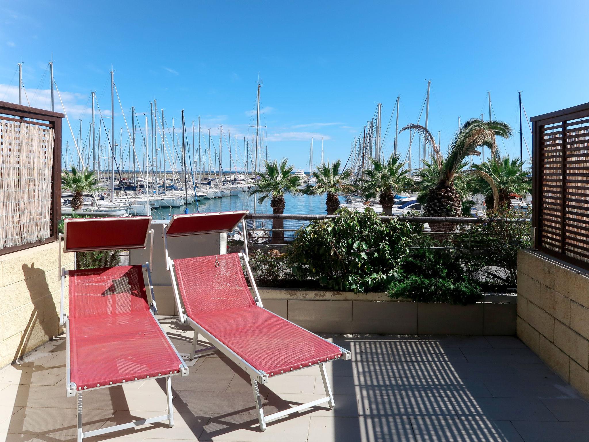 Foto 2 - Apartamento de 1 habitación en Santo Stefano al Mare con terraza y vistas al mar