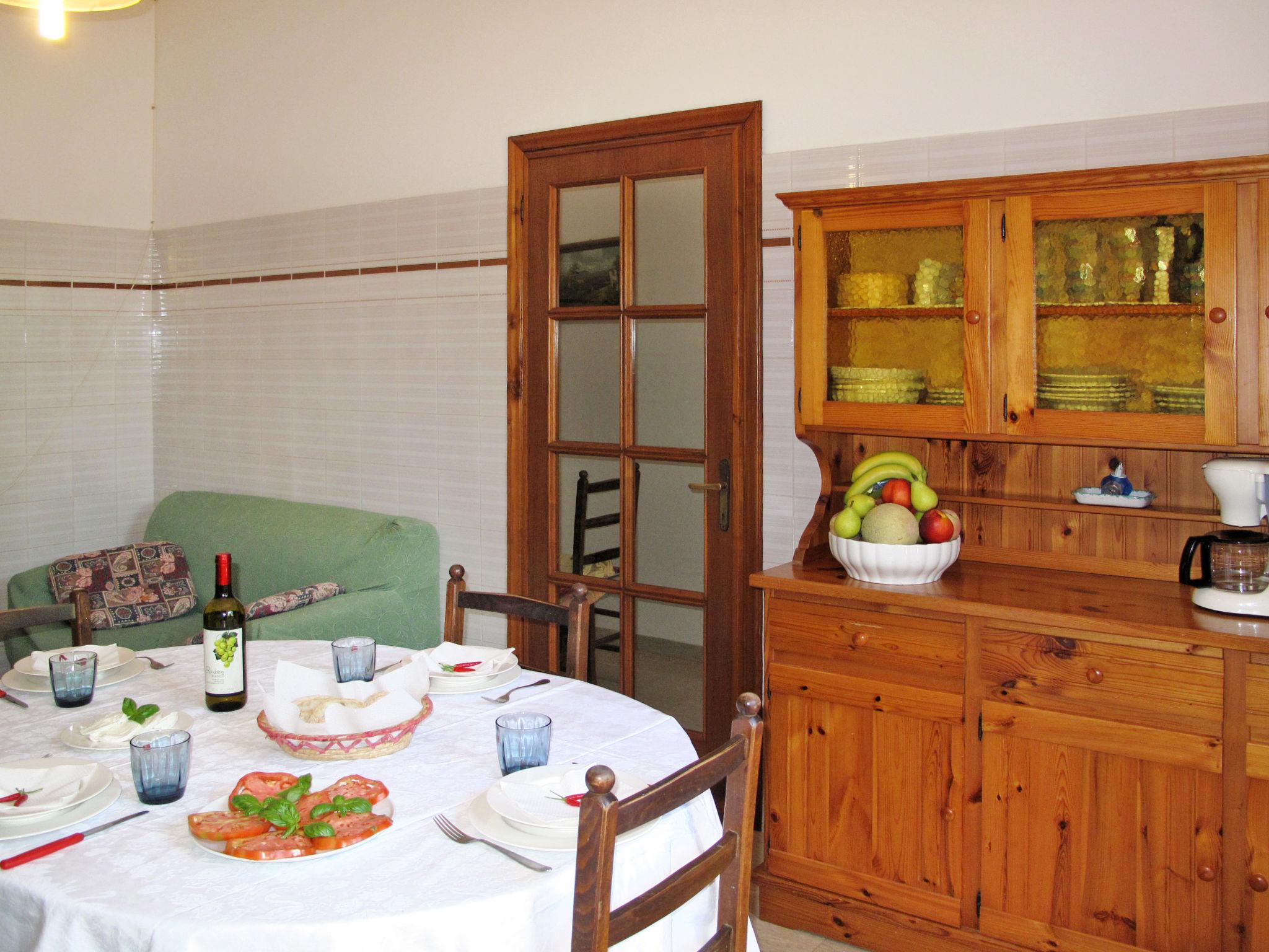 Photo 7 - 3 bedroom Apartment in Montignoso with garden and terrace