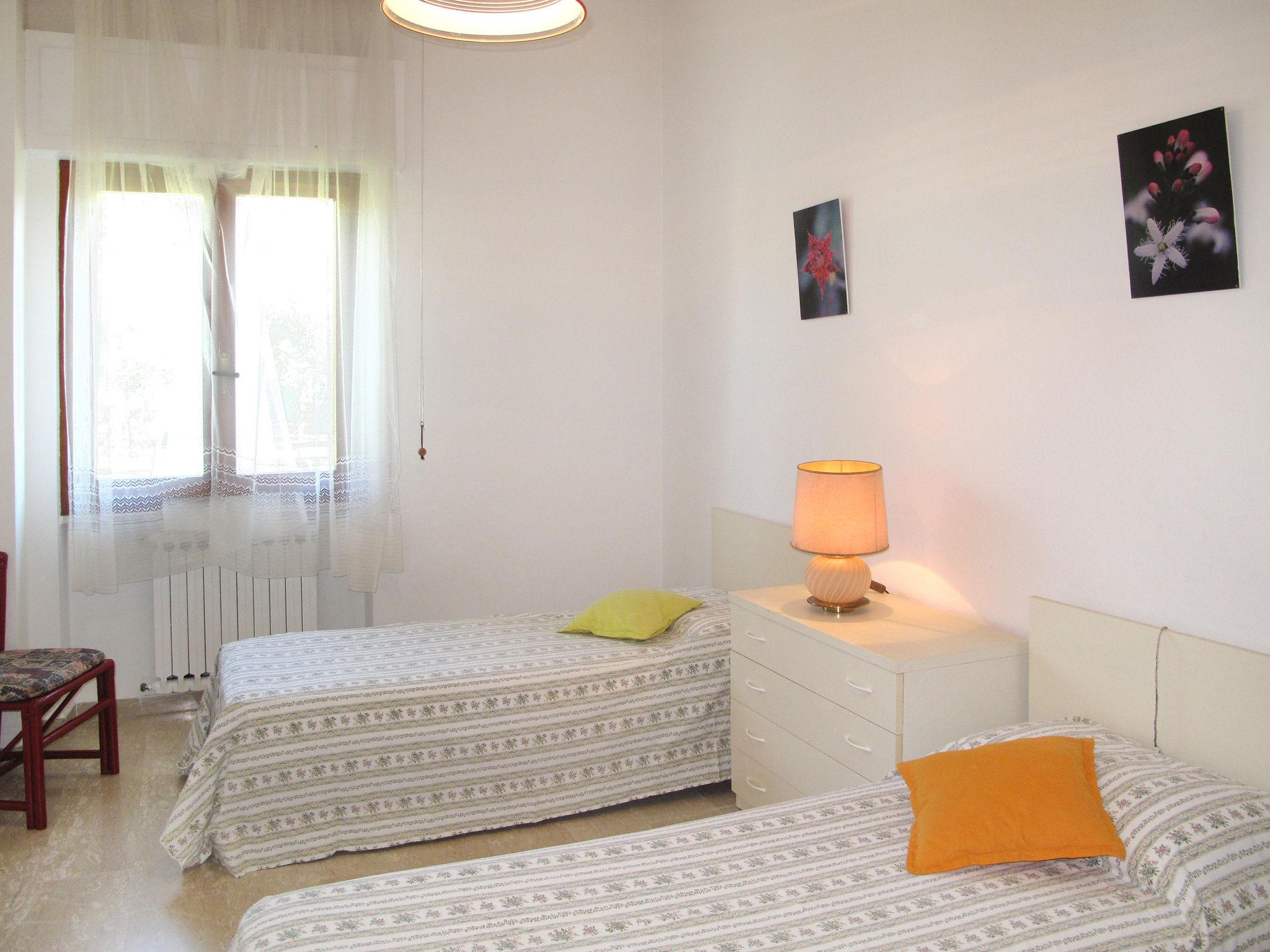 Photo 10 - 3 bedroom Apartment in Montignoso with garden and sea view