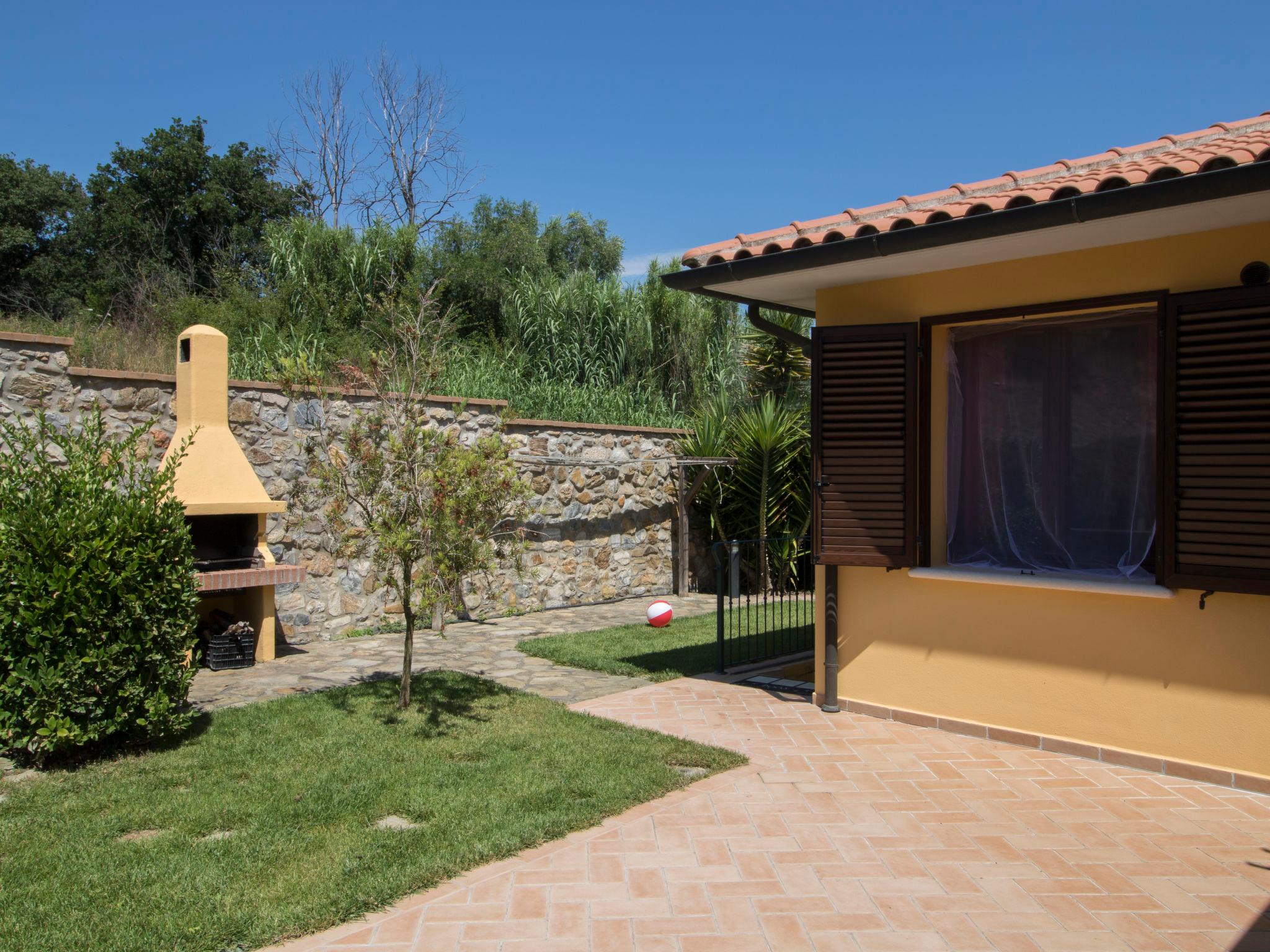 Photo 2 - Maison de 3 chambres à Suvereto avec jardin