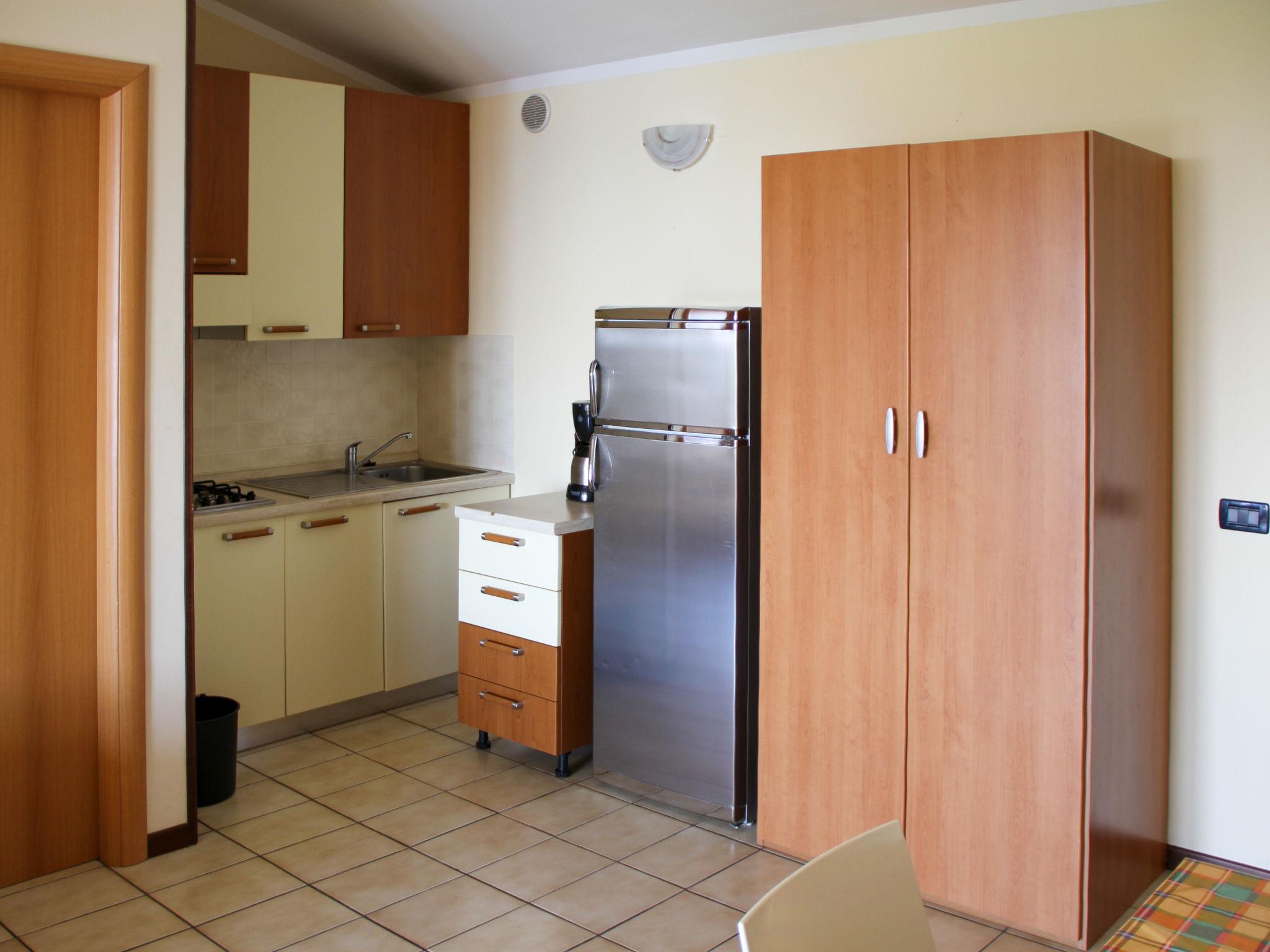Foto 39 - Appartamento con 1 camera da letto a Moniga del Garda con piscina e vista sulle montagne