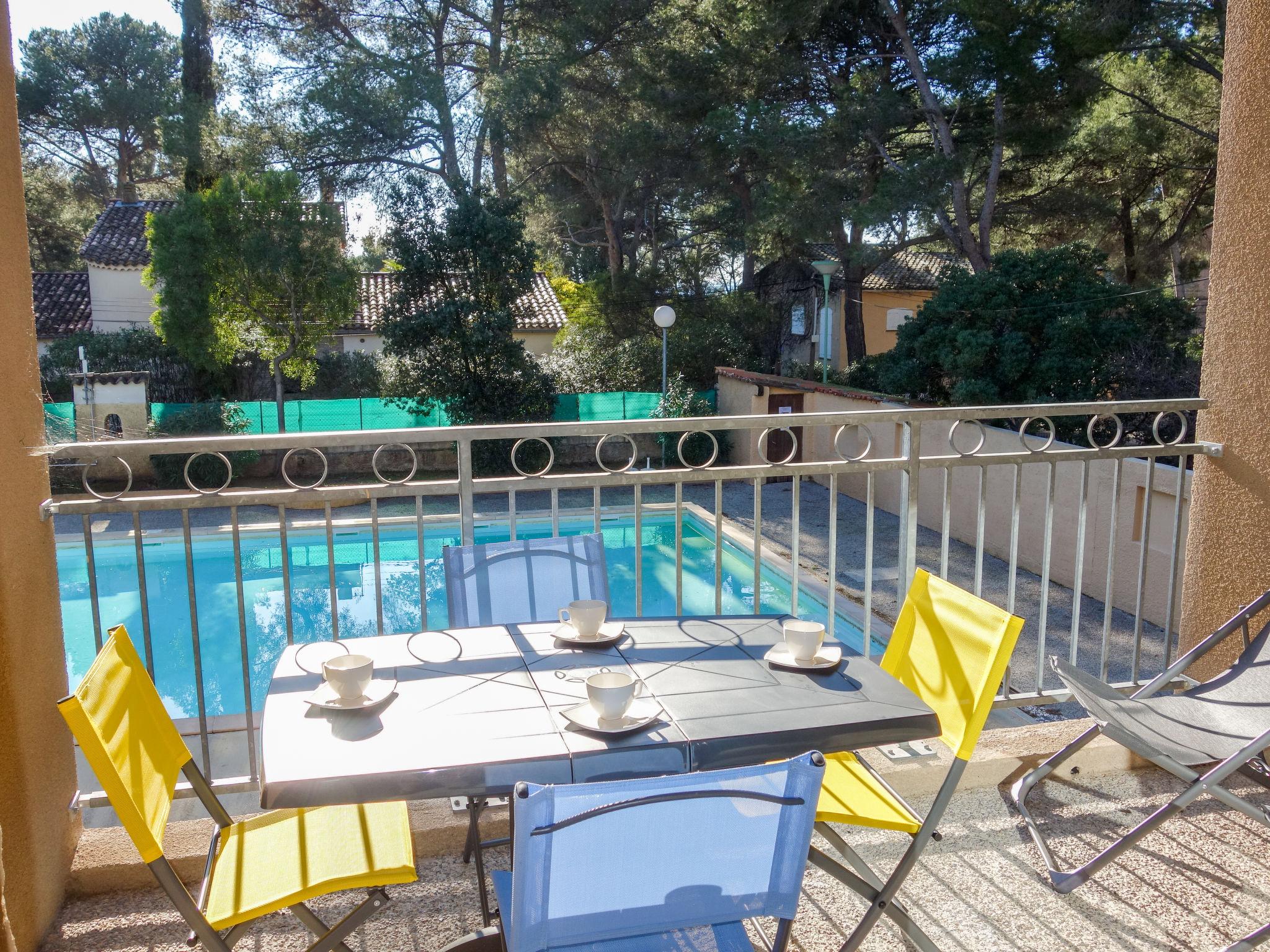 Foto 13 - Apartamento de 1 quarto em Sanary-sur-Mer com piscina e jardim