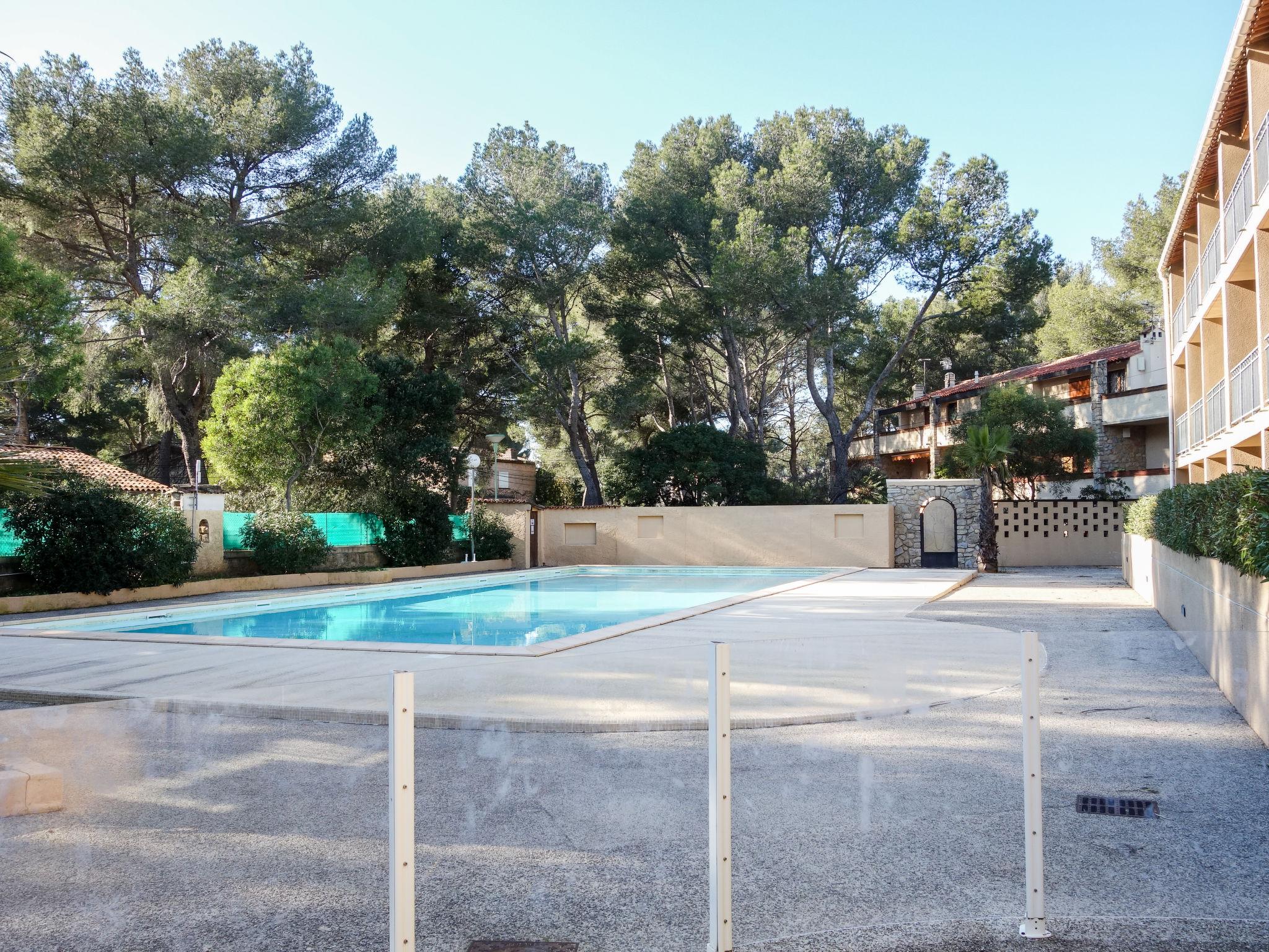 Foto 14 - Apartamento de 1 quarto em Sanary-sur-Mer com piscina e jardim