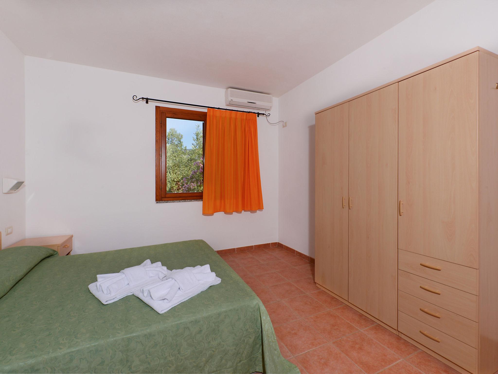 Foto 5 - Apartamento de 1 habitación en Muravera con piscina y jardín