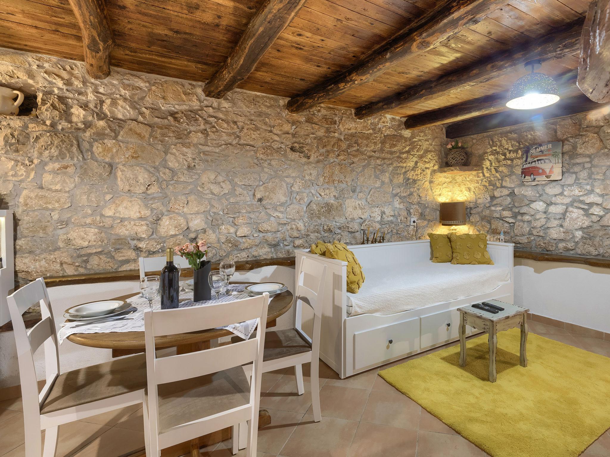 Foto 7 - Casa con 2 camere da letto a Pićan con piscina privata e giardino