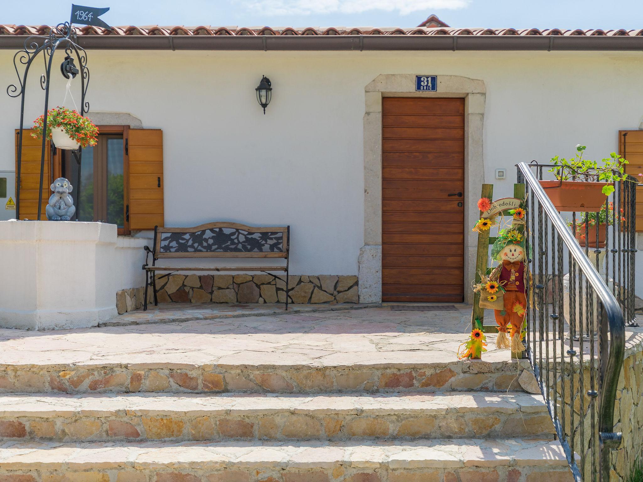 Photo 31 - Maison de 2 chambres à Pićan avec piscine privée et jardin