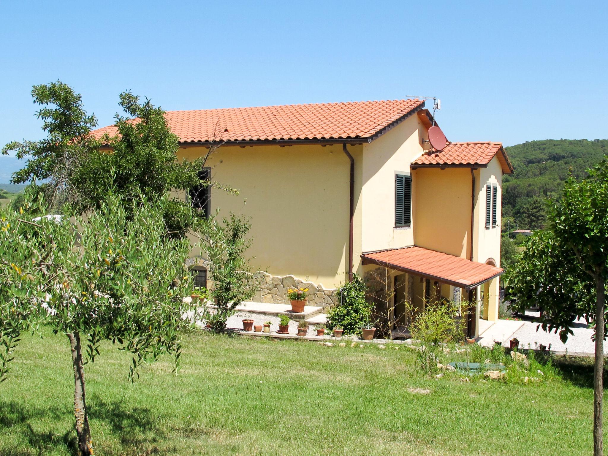 Foto 65 - Casa de 4 habitaciones en Bucine con piscina y jardín