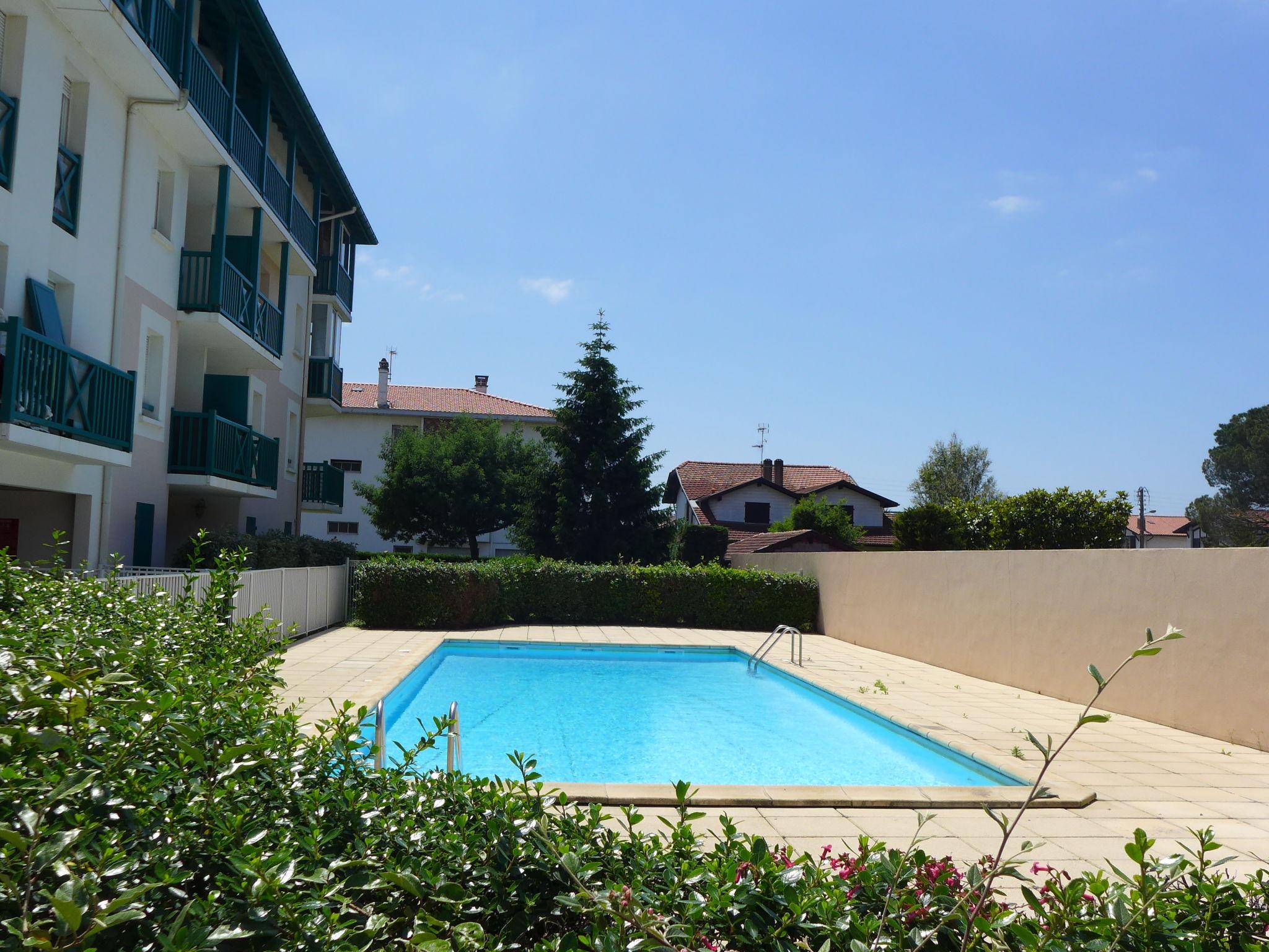 Foto 16 - Appartamento con 2 camere da letto a Anglet con piscina e vista mare