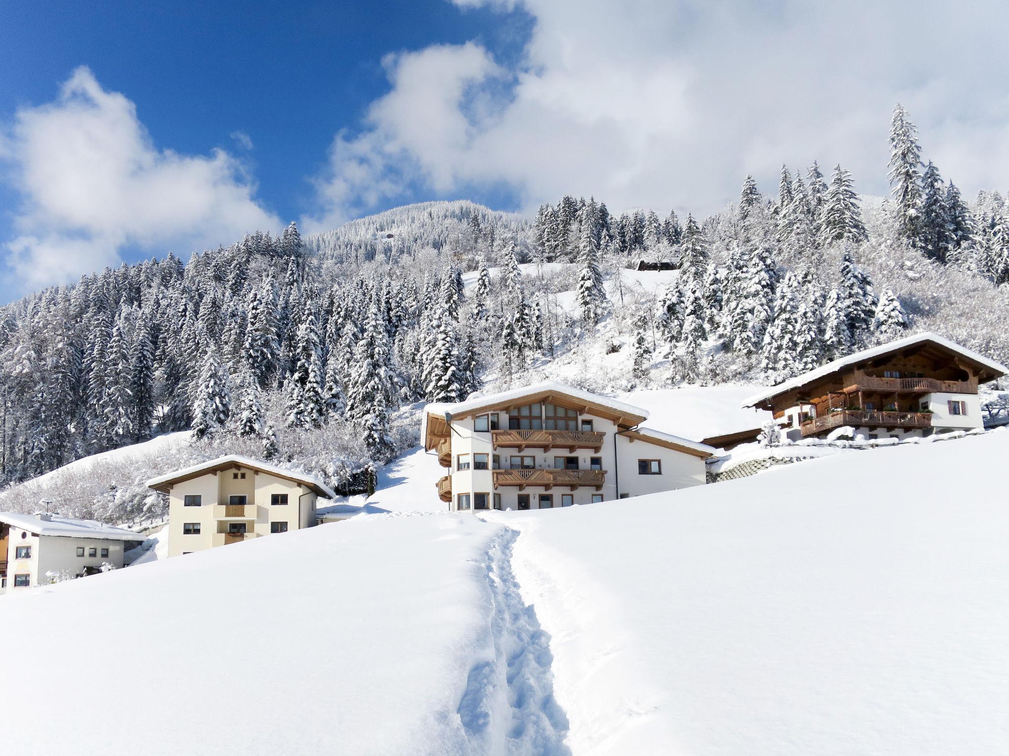 Photo 15 - 2 bedroom Apartment in Schwendau with terrace and mountain view