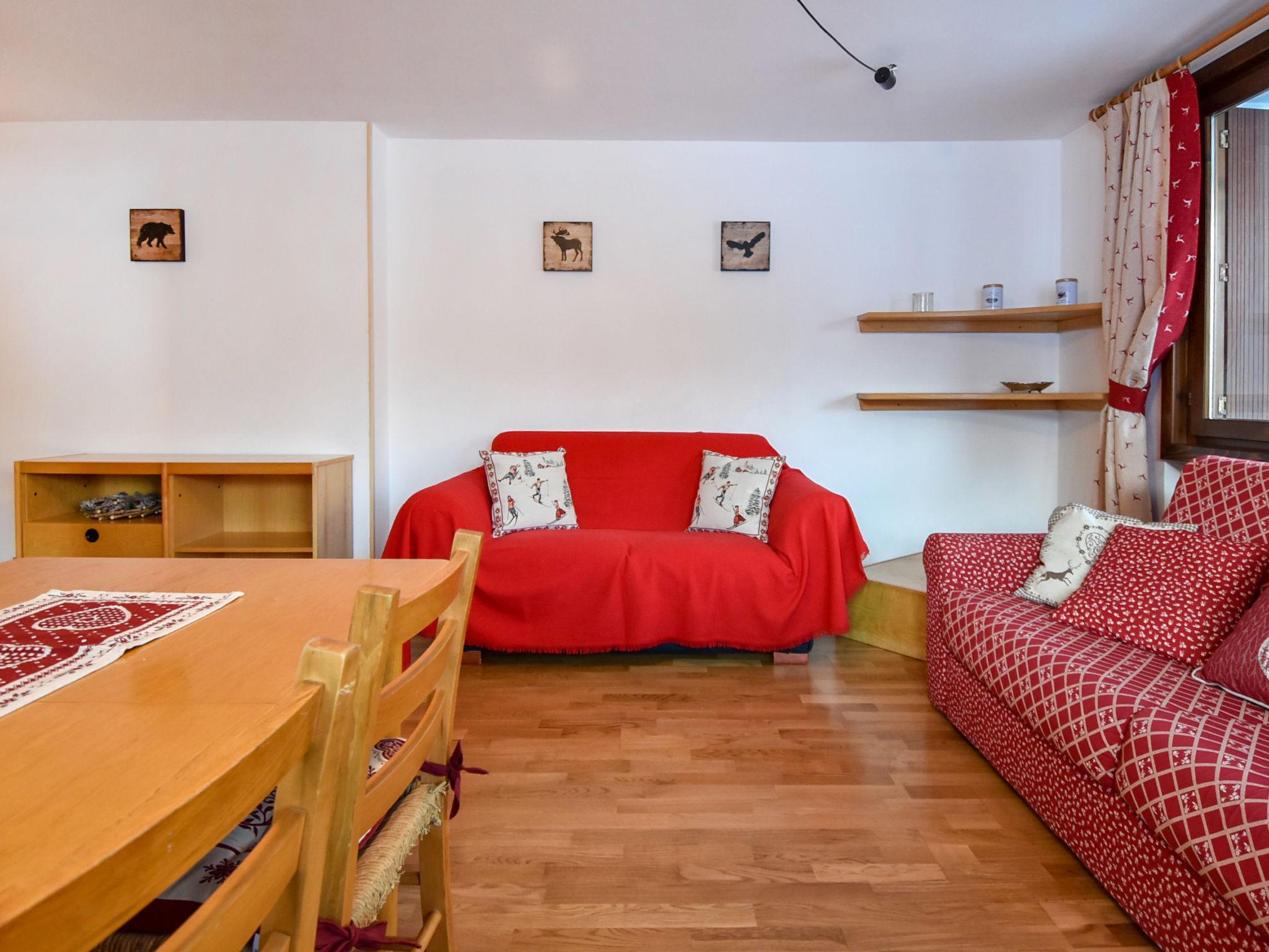 Foto 9 - Apartamento de 2 habitaciones en Pinzolo con jardín