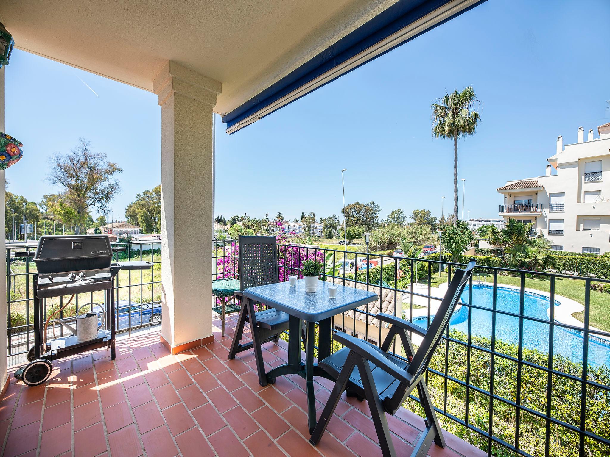 Photo 2 - 2 bedroom Apartment in Marbella with swimming pool and garden