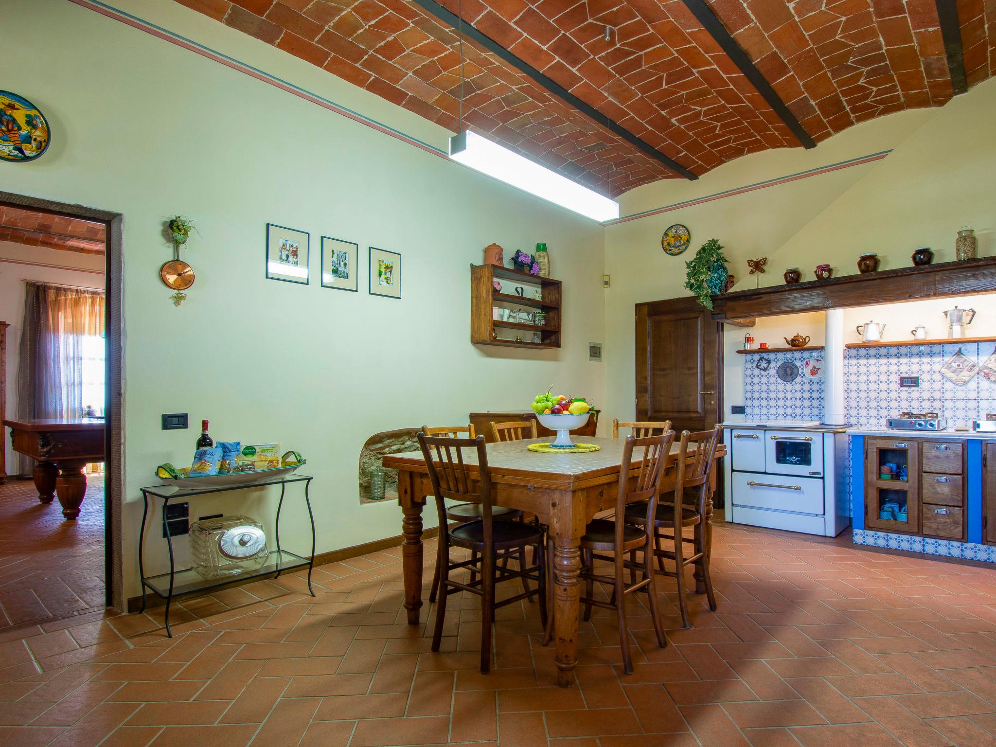 Photo 15 - 3 bedroom House in Capraia e Limite with private pool and garden