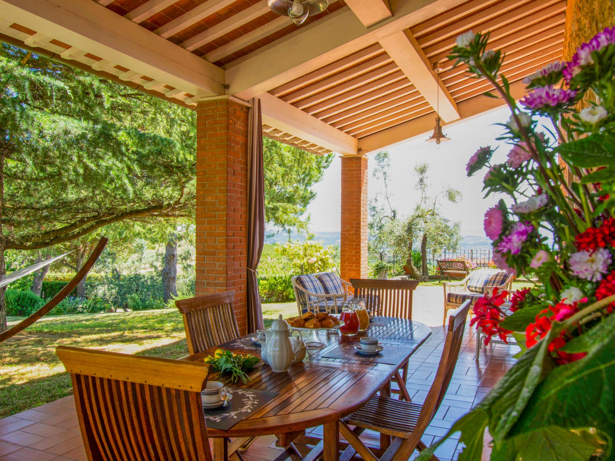 Photo 32 - Maison de 3 chambres à Capraia e Limite avec piscine privée et jardin