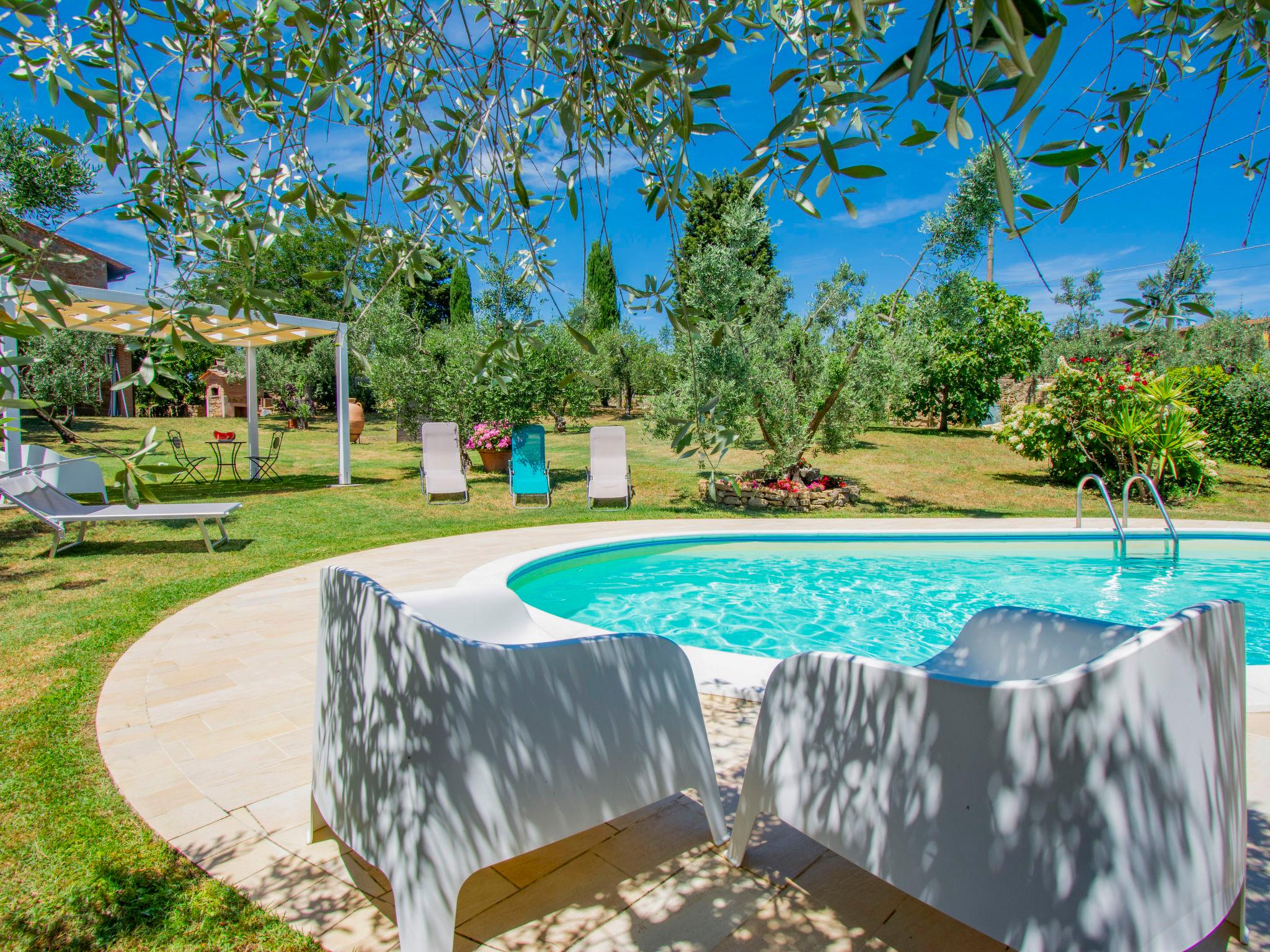 Photo 36 - Maison de 3 chambres à Capraia e Limite avec piscine privée et jardin