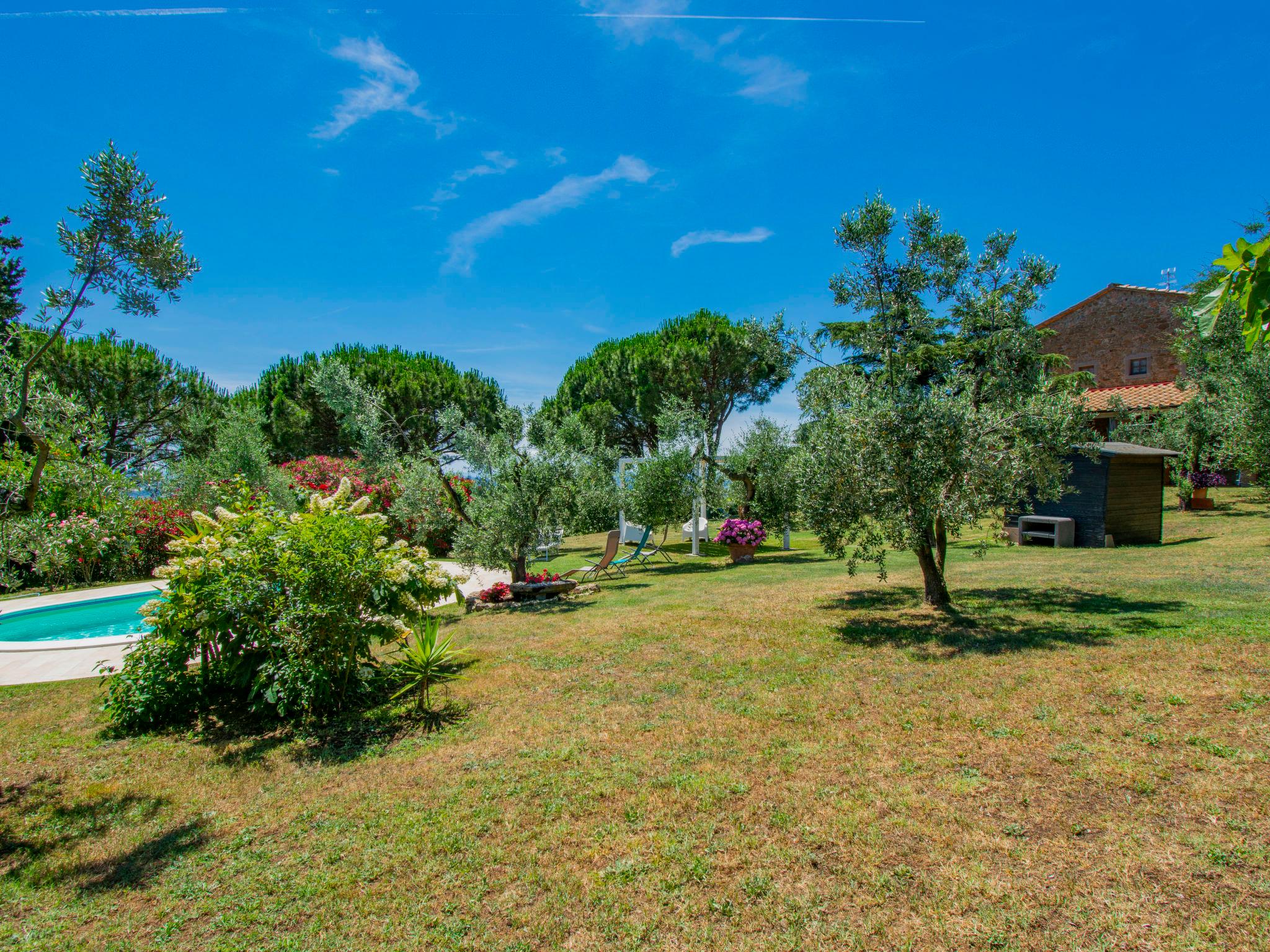 Foto 34 - Casa de 3 quartos em Capraia e Limite com piscina privada e jardim