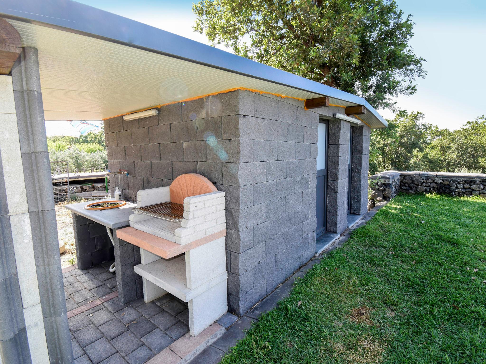 Photo 27 - Appartement en Piedimonte Etneo avec piscine et jardin