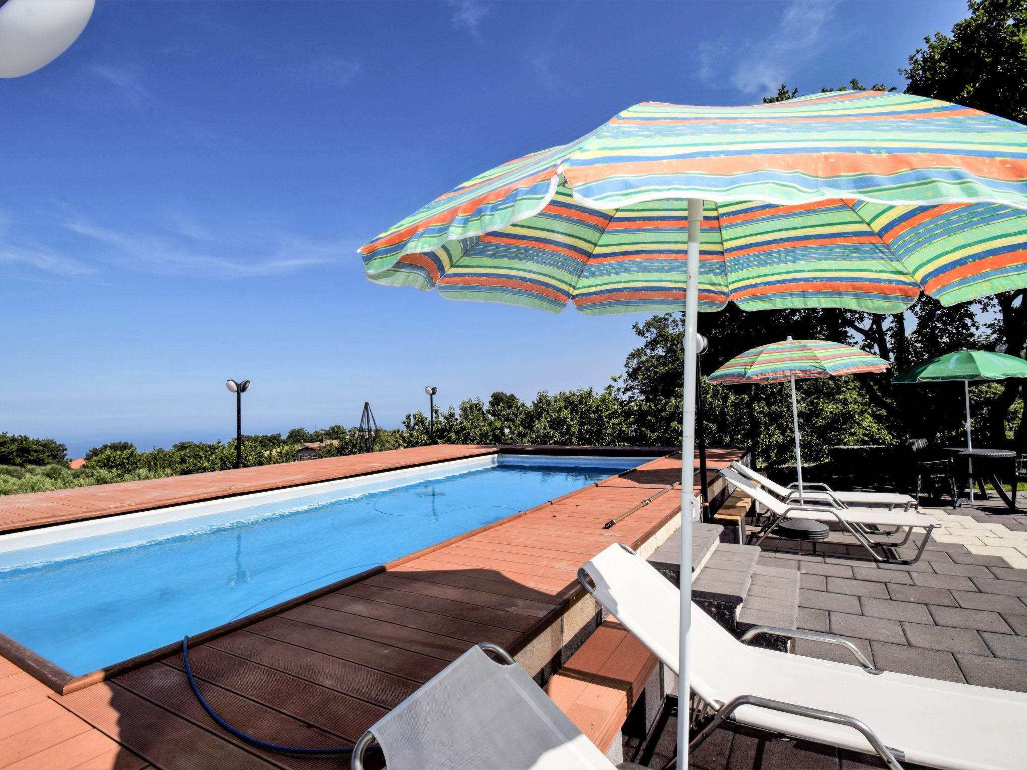 Foto 1 - Apartamento em Piedimonte Etneo com piscina e jardim