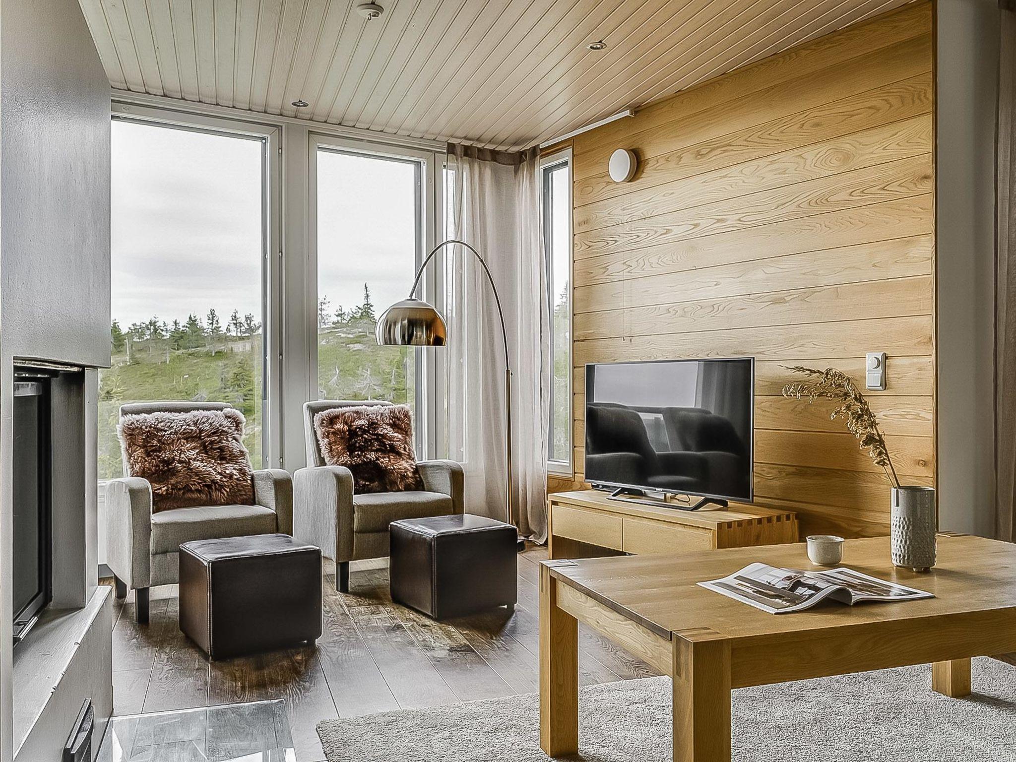 Foto 4 - Casa de 4 habitaciones en Kuusamo con sauna y vistas a la montaña