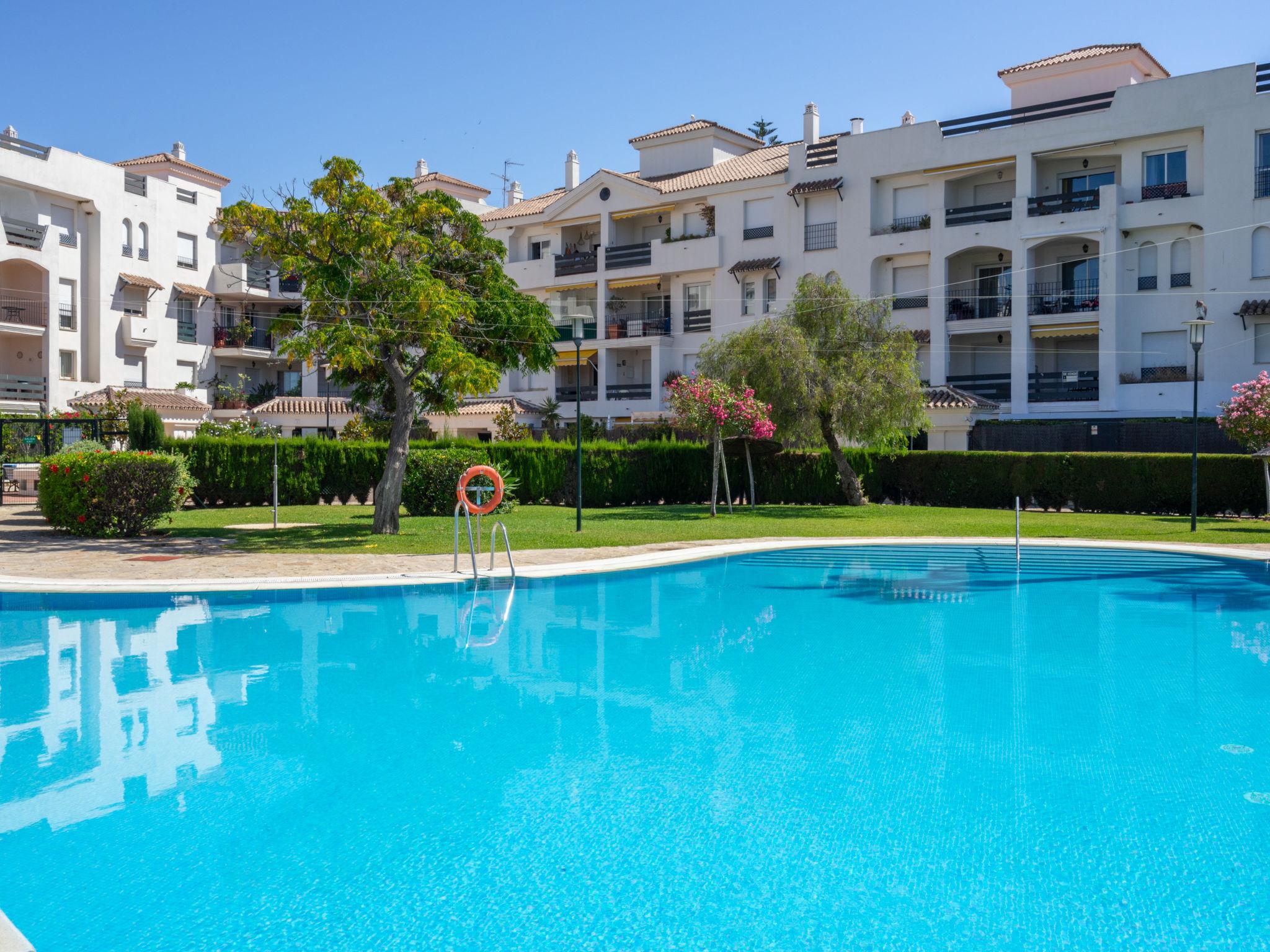 Foto 25 - Apartamento de 2 quartos em Marbella com piscina e vistas do mar