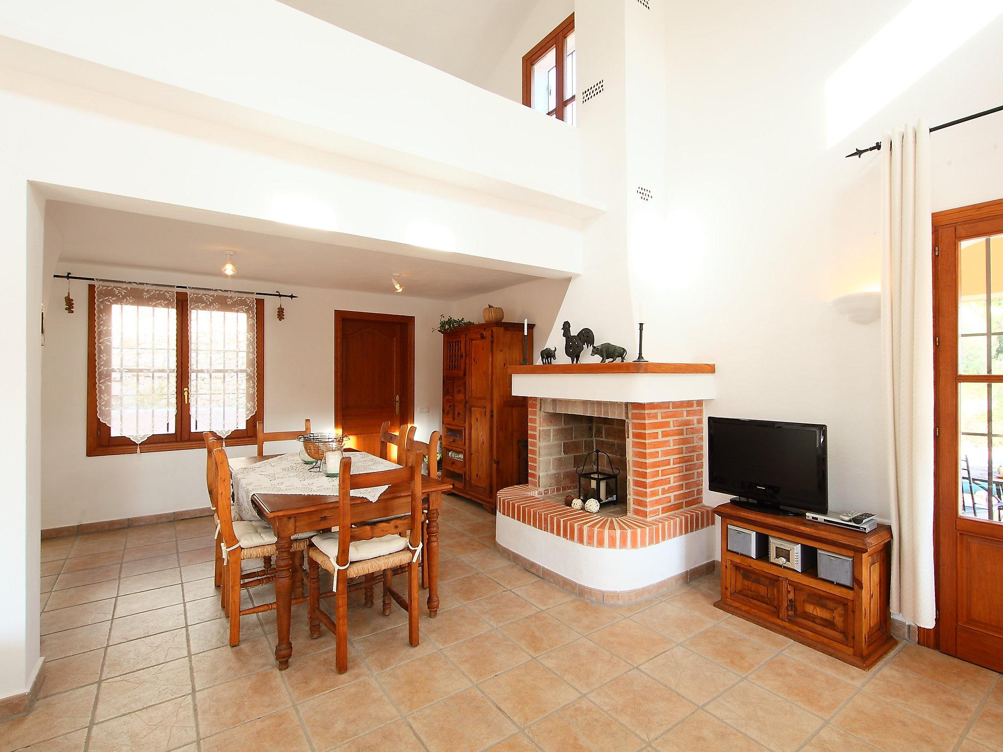 Photo 10 - 3 bedroom House in Teulada with private pool and garden