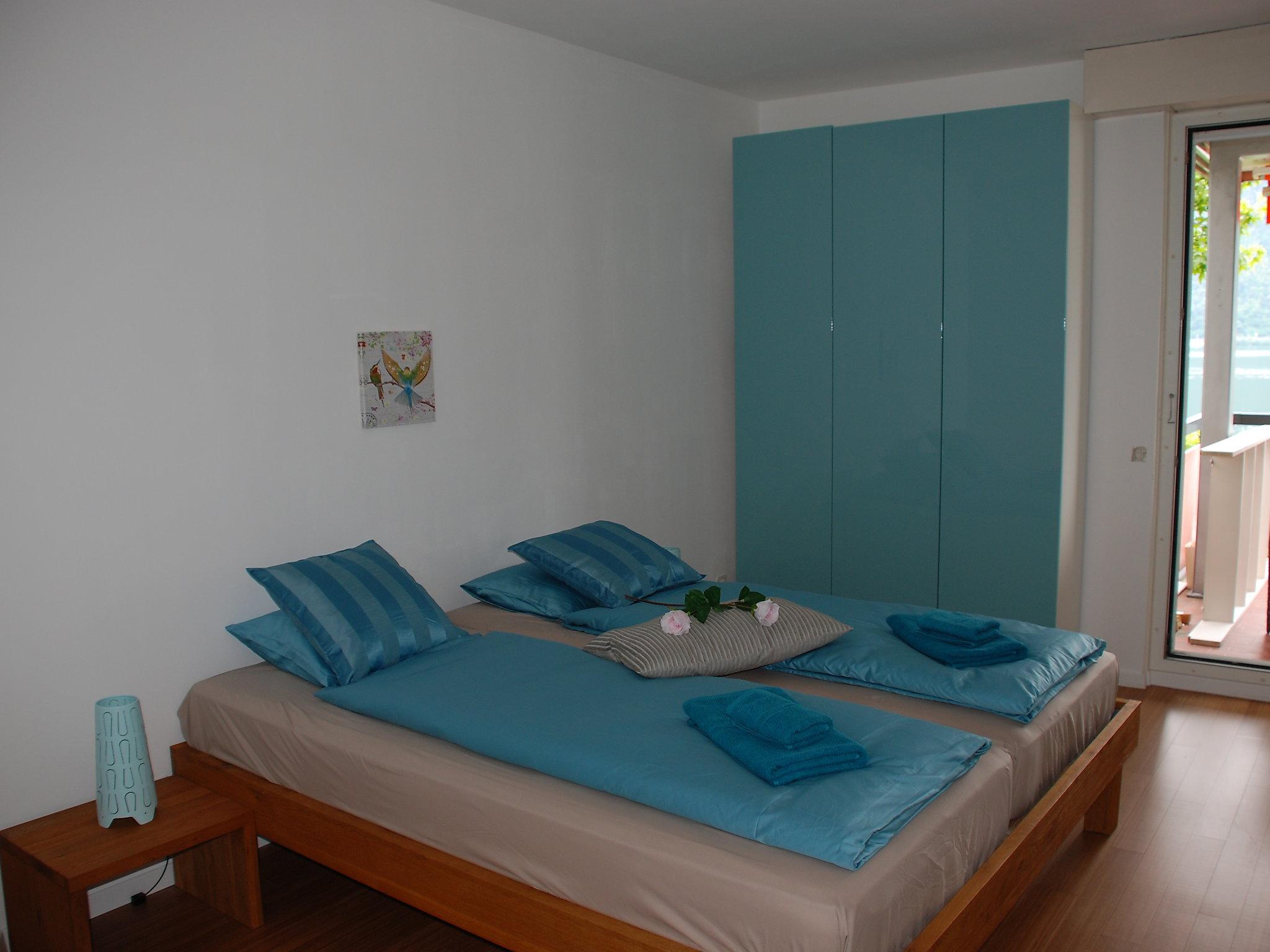 Photo 7 - 2 bedroom Apartment in Bissone with swimming pool and mountain view